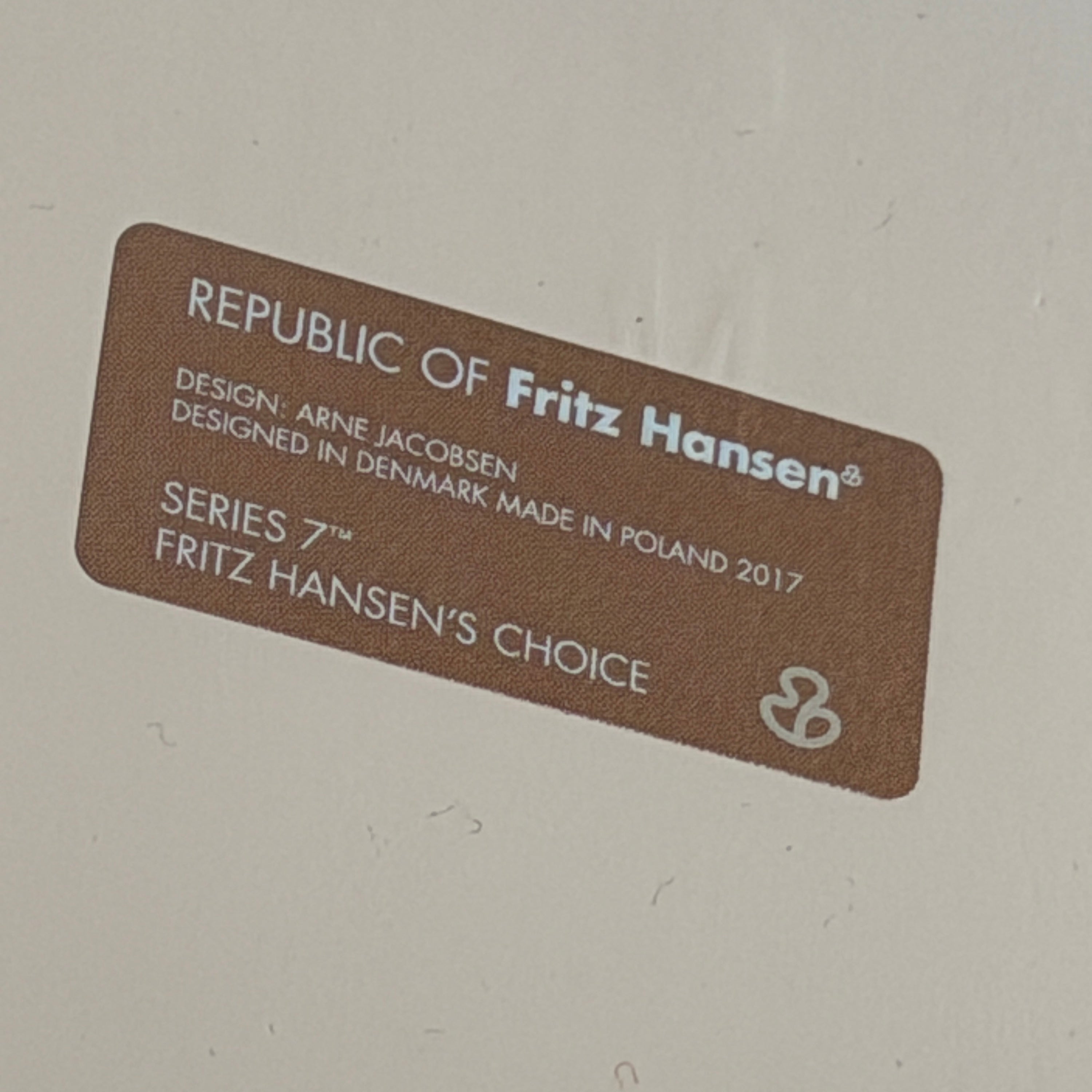 Series 7 Chairs by Arne Jacobsen for Fritz Hansen