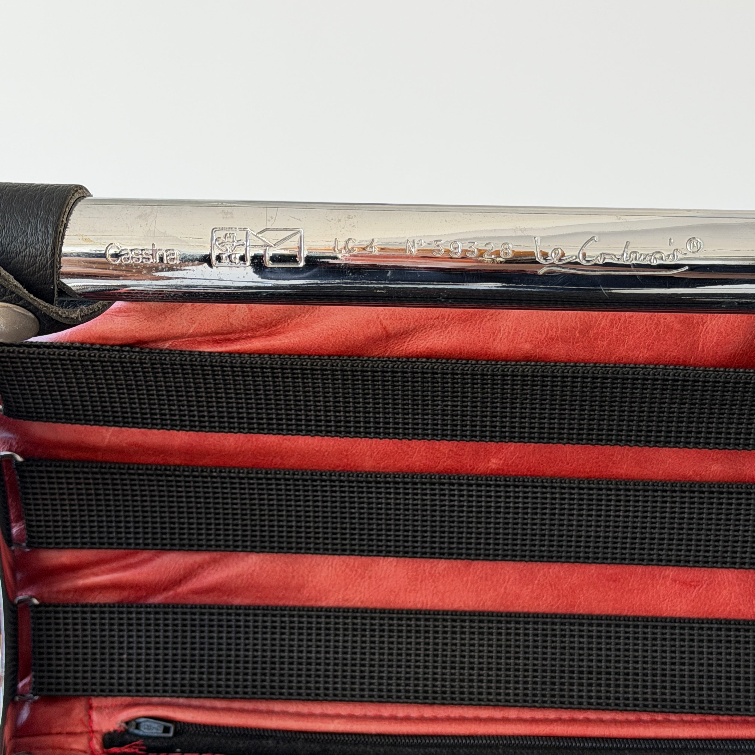 LC4 Leather Chaise by Le Corbusier, Pierre Jeanneret, and Charlotte Perriand for Cassina