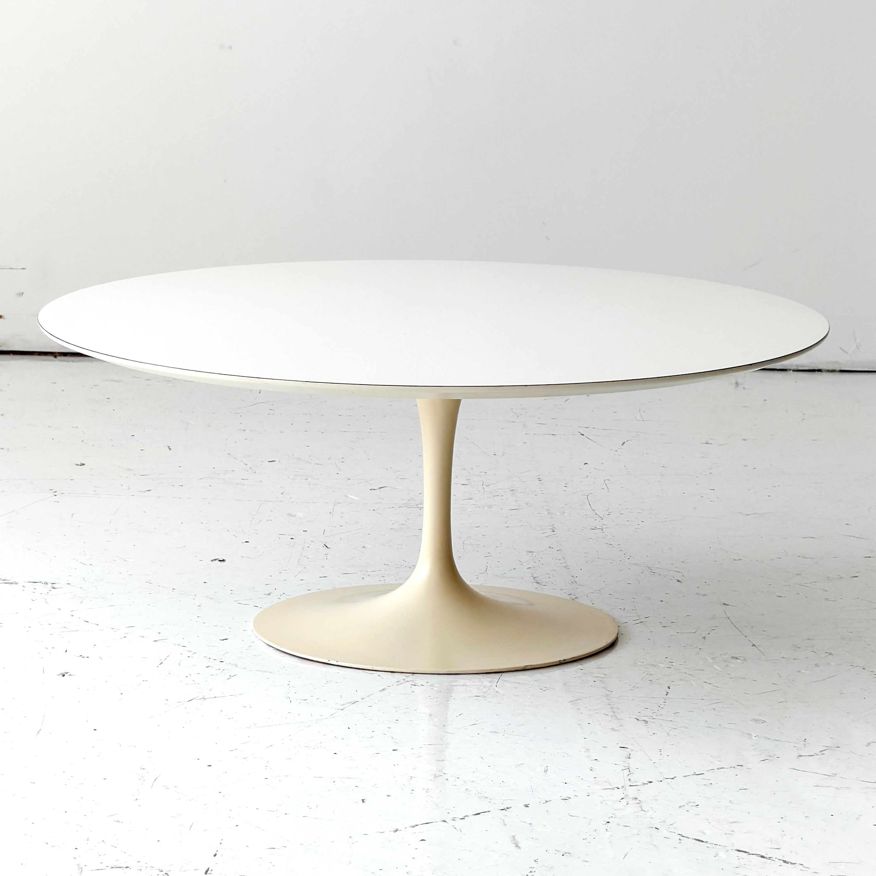 Tulip Coffee Table by Eero Saarinen for Knoll