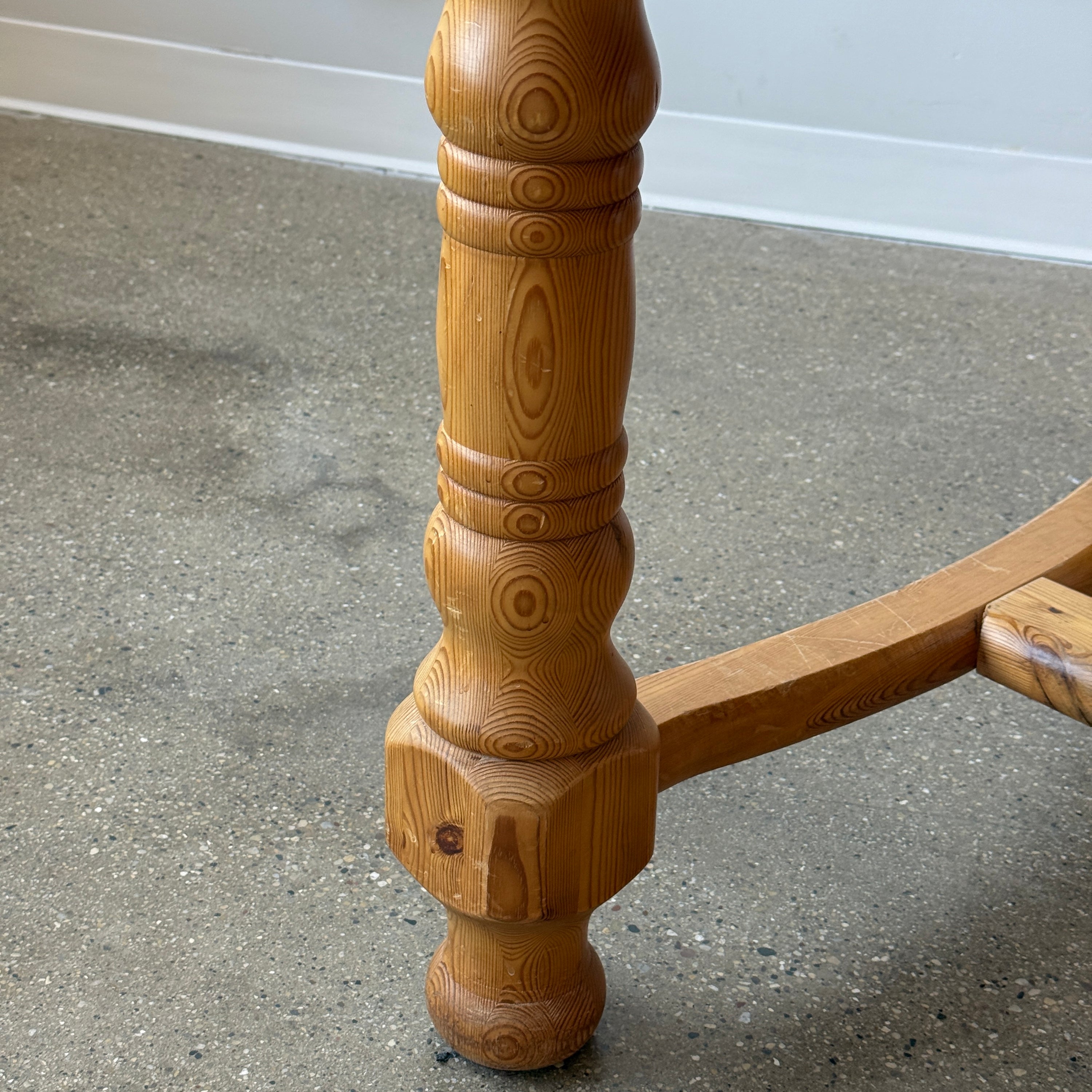 Carved Daumiller Style Pine Extendable Dining Table