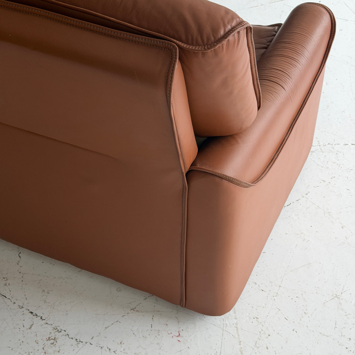 Italian Full Grain Leather Lounge Chair