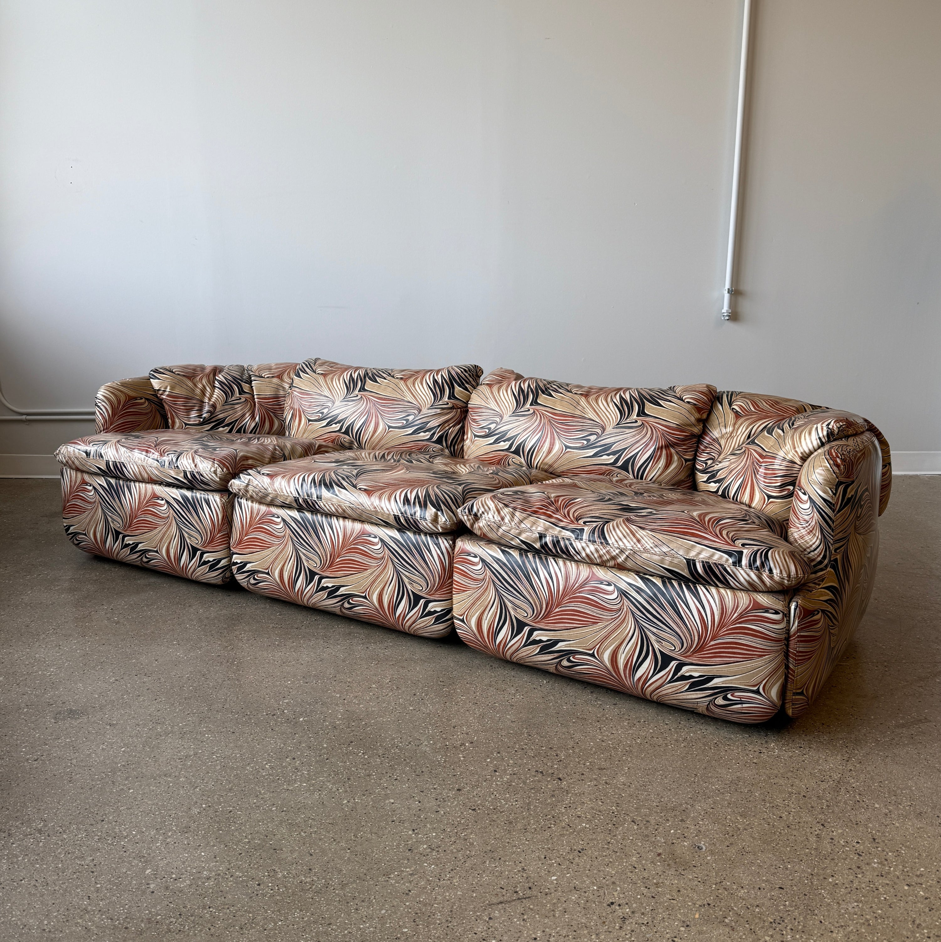 Confidential Sofa by Alberto Rosselli for Saporiti