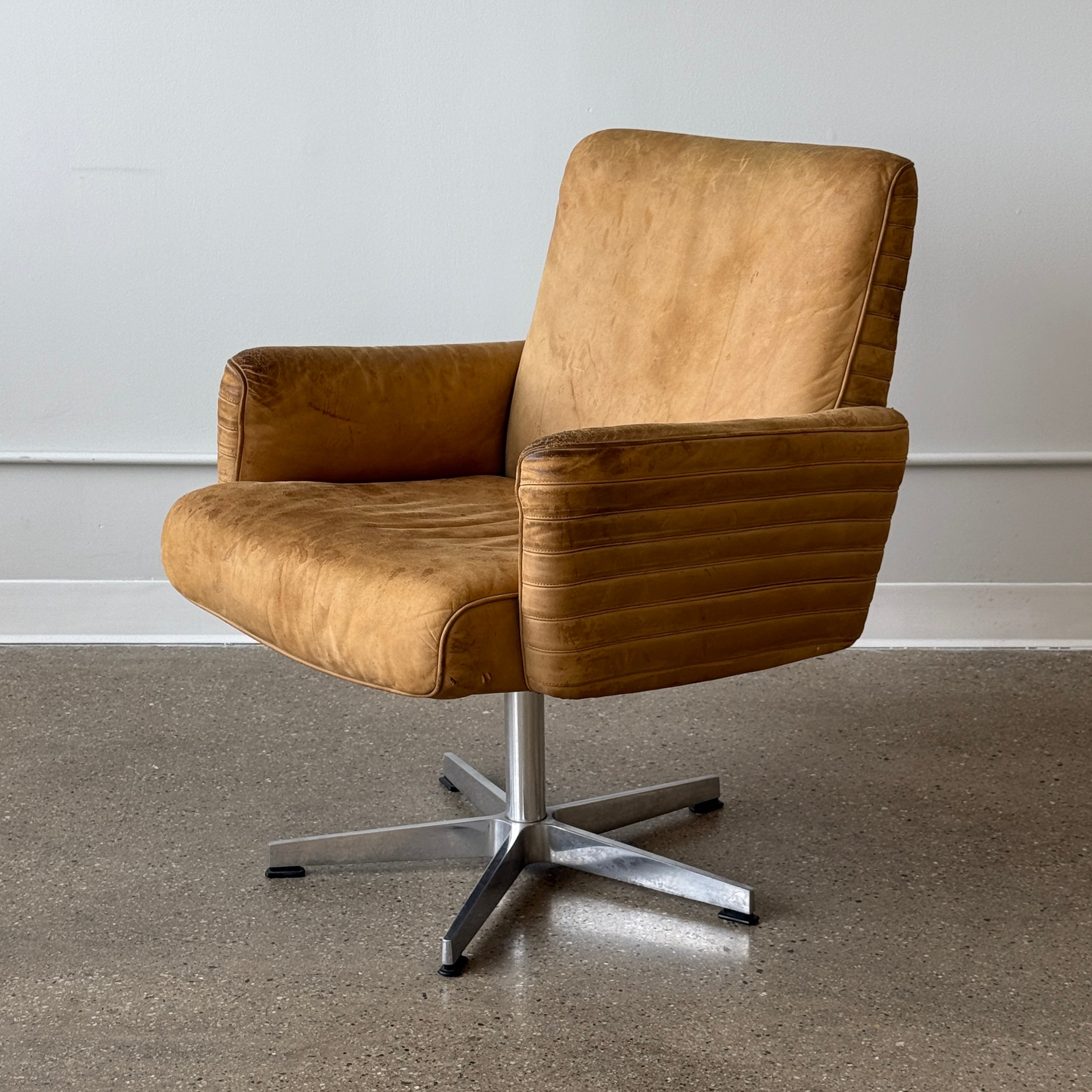 DS-35 Leather Armchair by De Sede