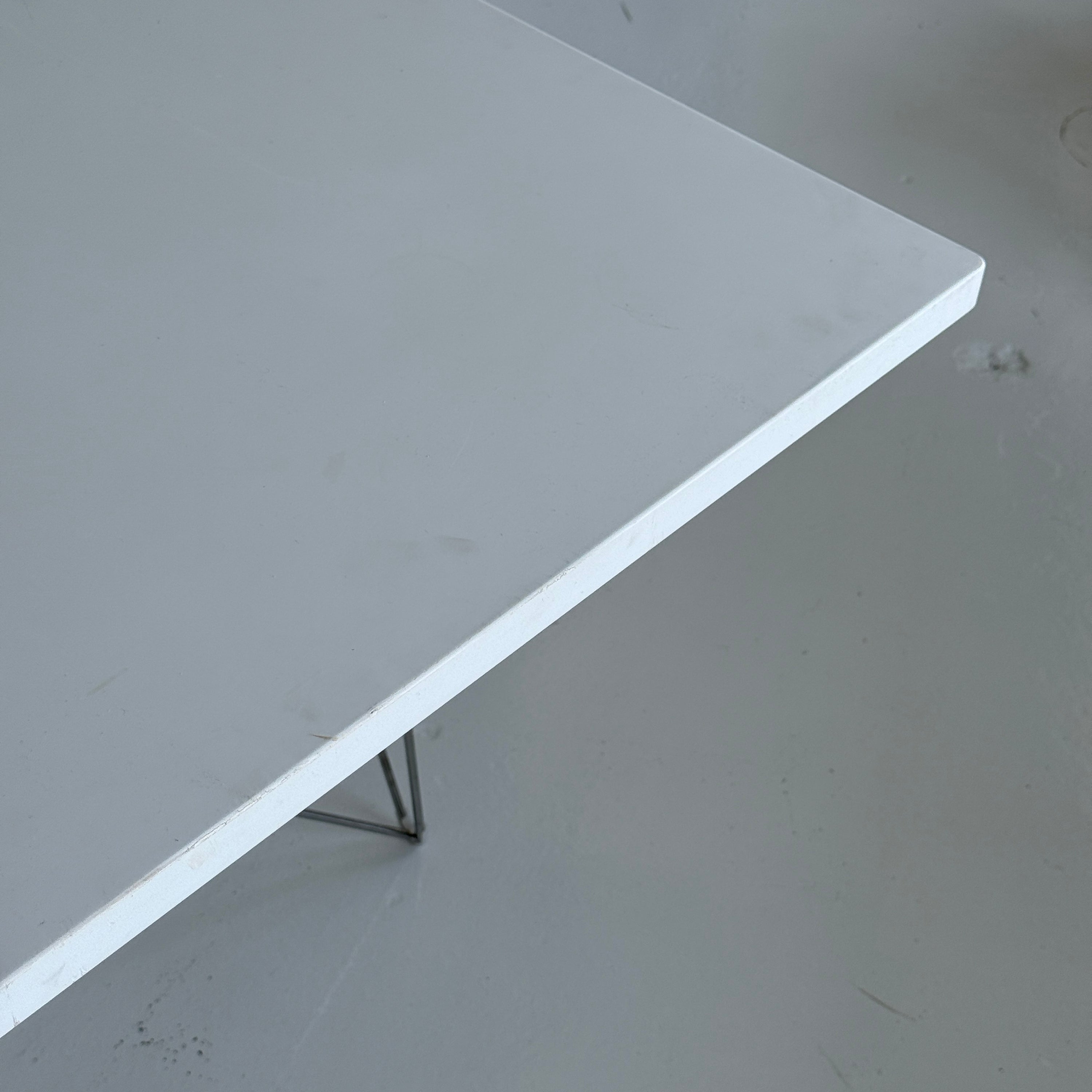 Tavolo XZ3 Dining Table by Magis