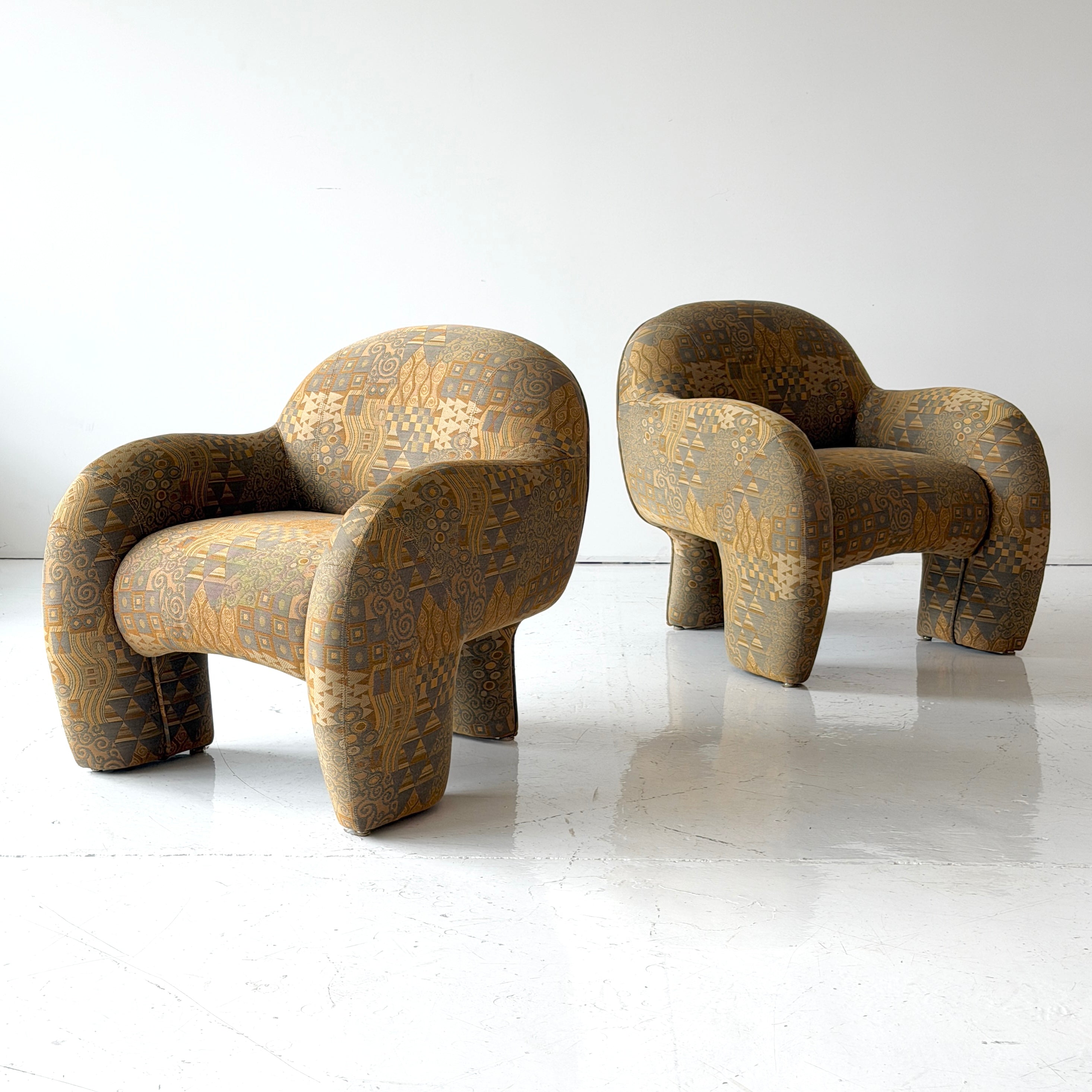 Tri Leg Postmodern Lounge Chairs by Preview – spotexclamationpoint