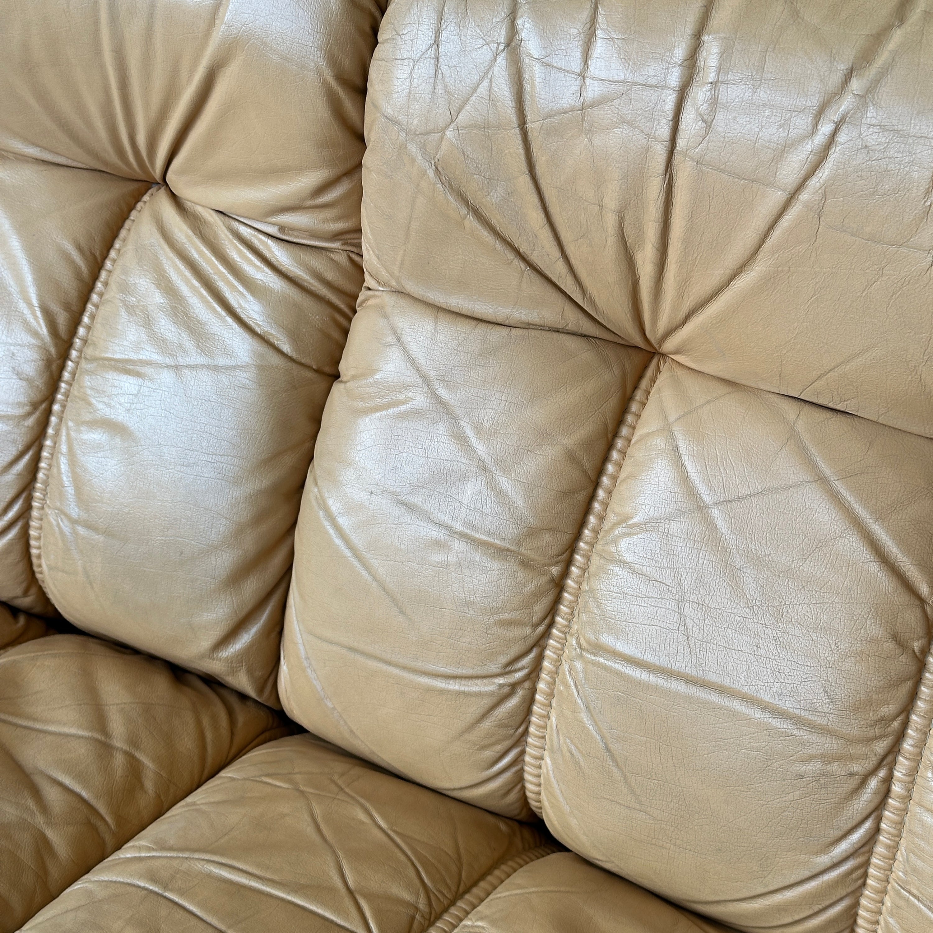 Leather Montana Sofa by Ekornes