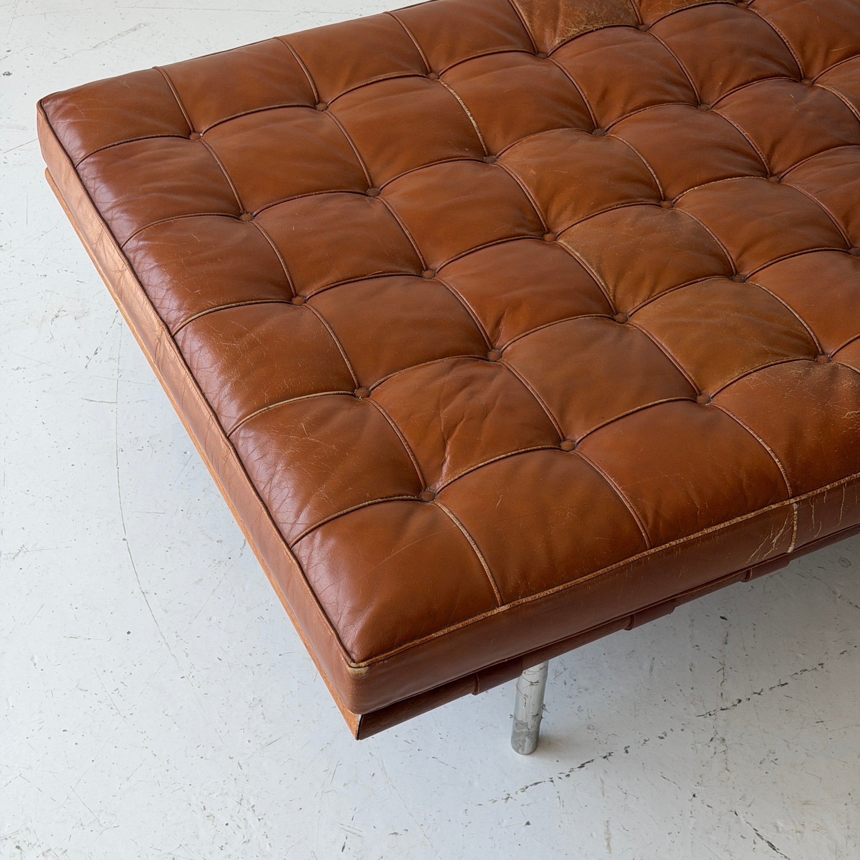 Barcelona Daybed by Mies Van Der Rohe for Knoll Associates