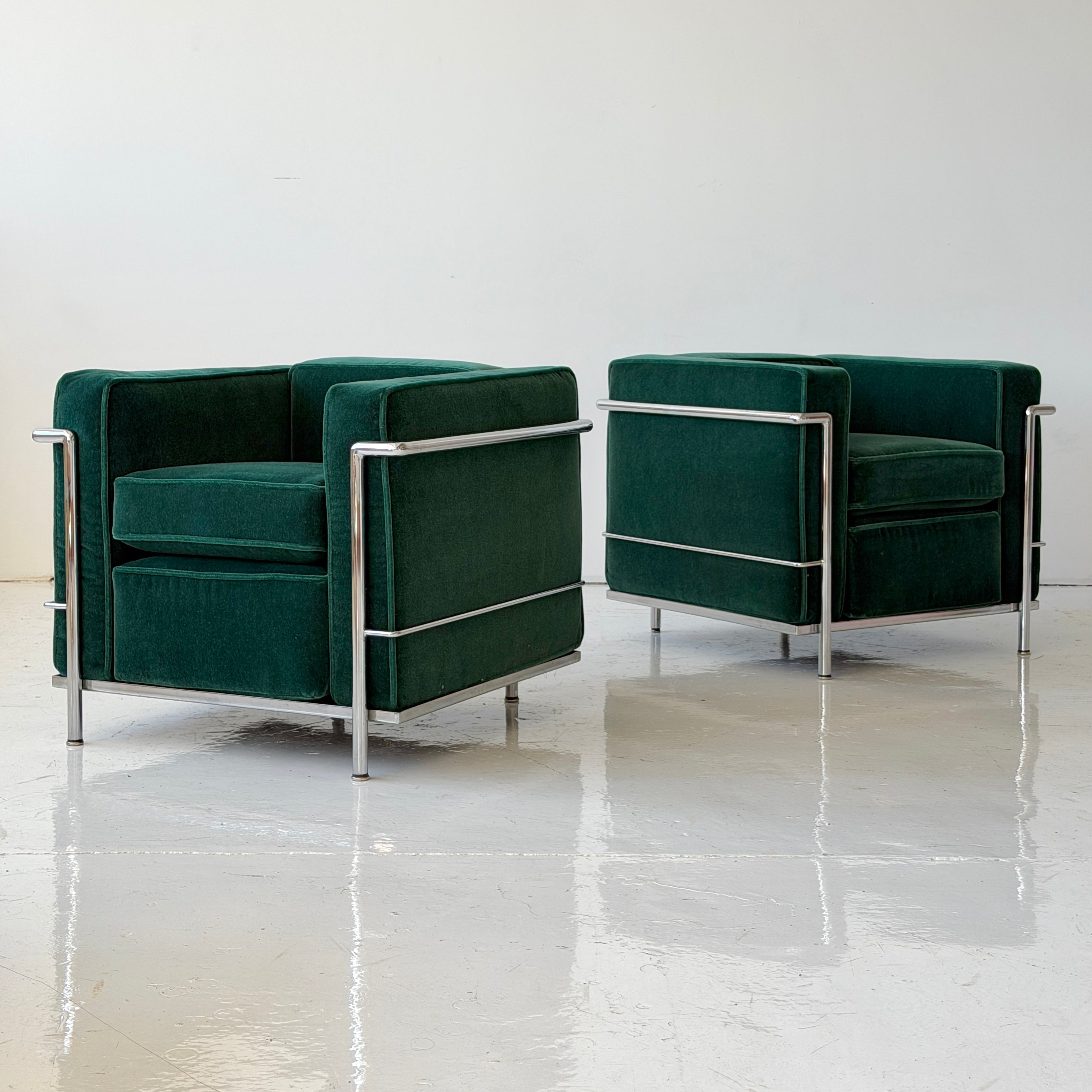 LC2 Petite Chairs by Le Corbusier, Pierre Jeanneret, and Charlotte Perriand for Cassina
