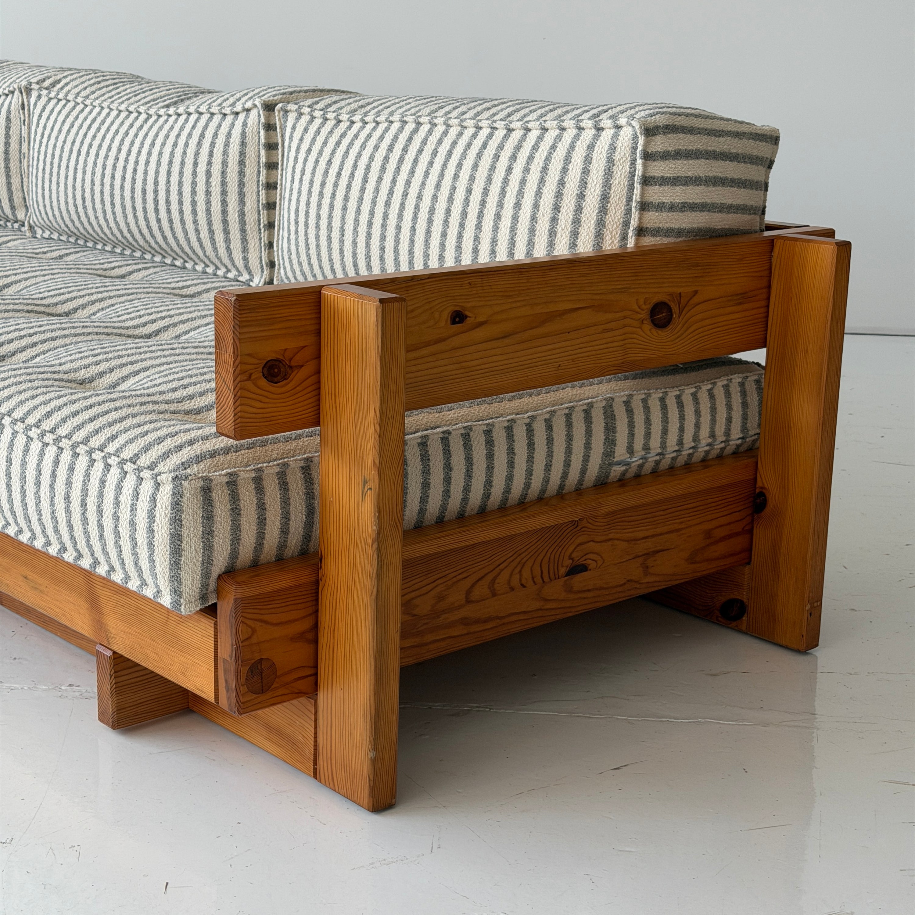 Swedish Pine Daybed Sofa by Yngve Ekström for Swedese