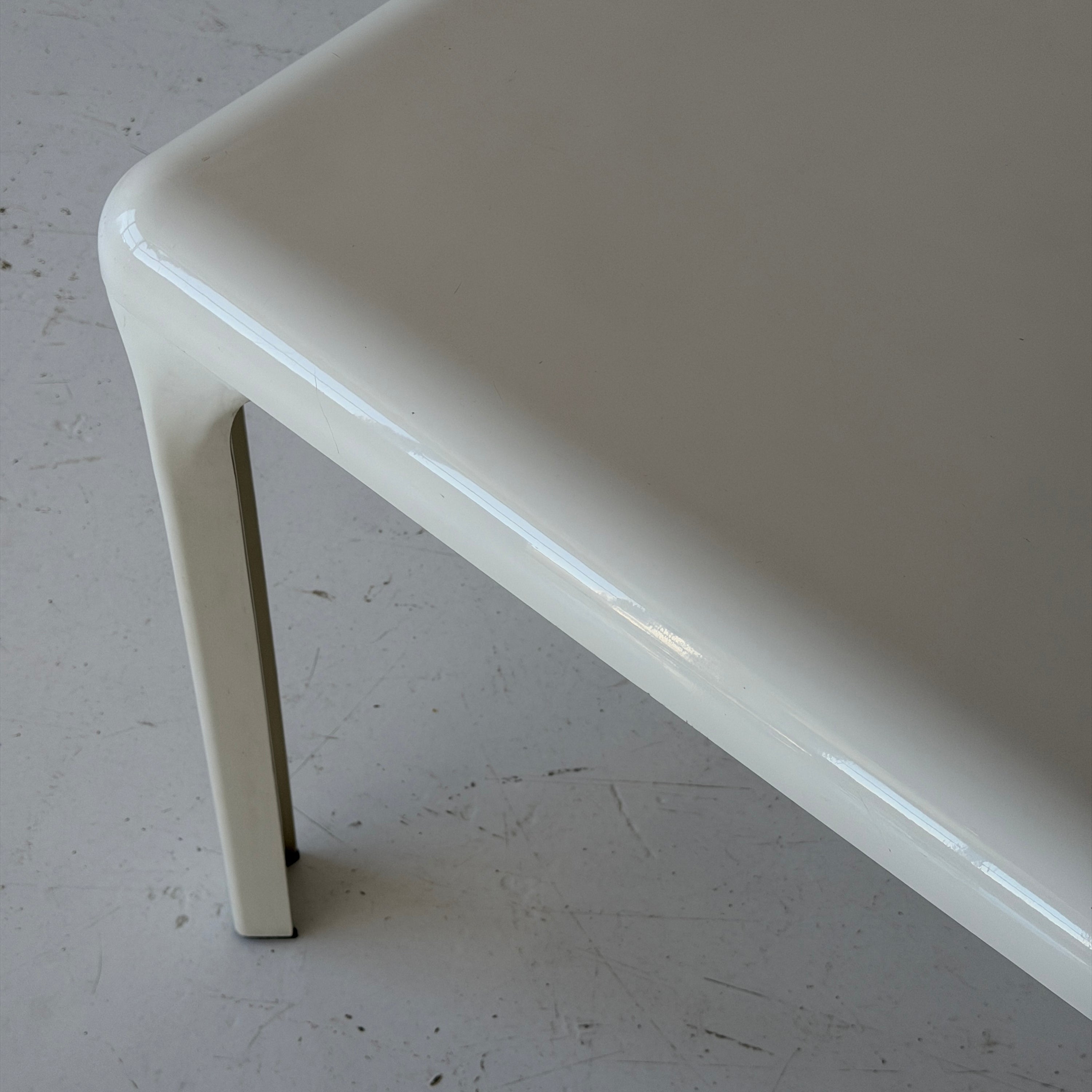 Stadio 80 Dining Table by Vico Magistretti for Artemide