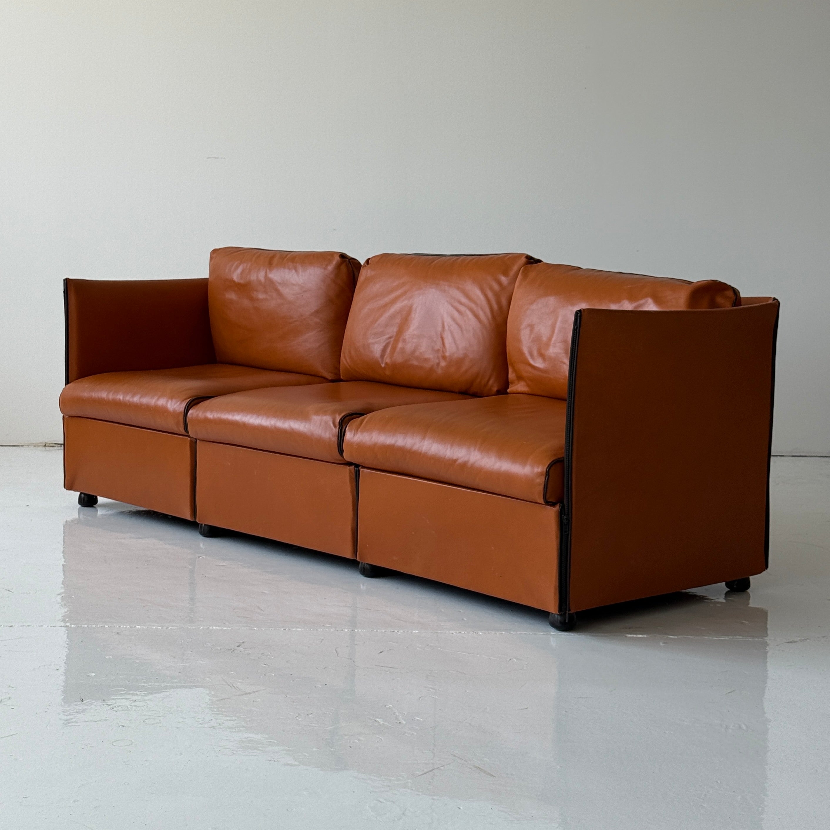 Landeau Leather Sofa by Mario Bellini for Cassina