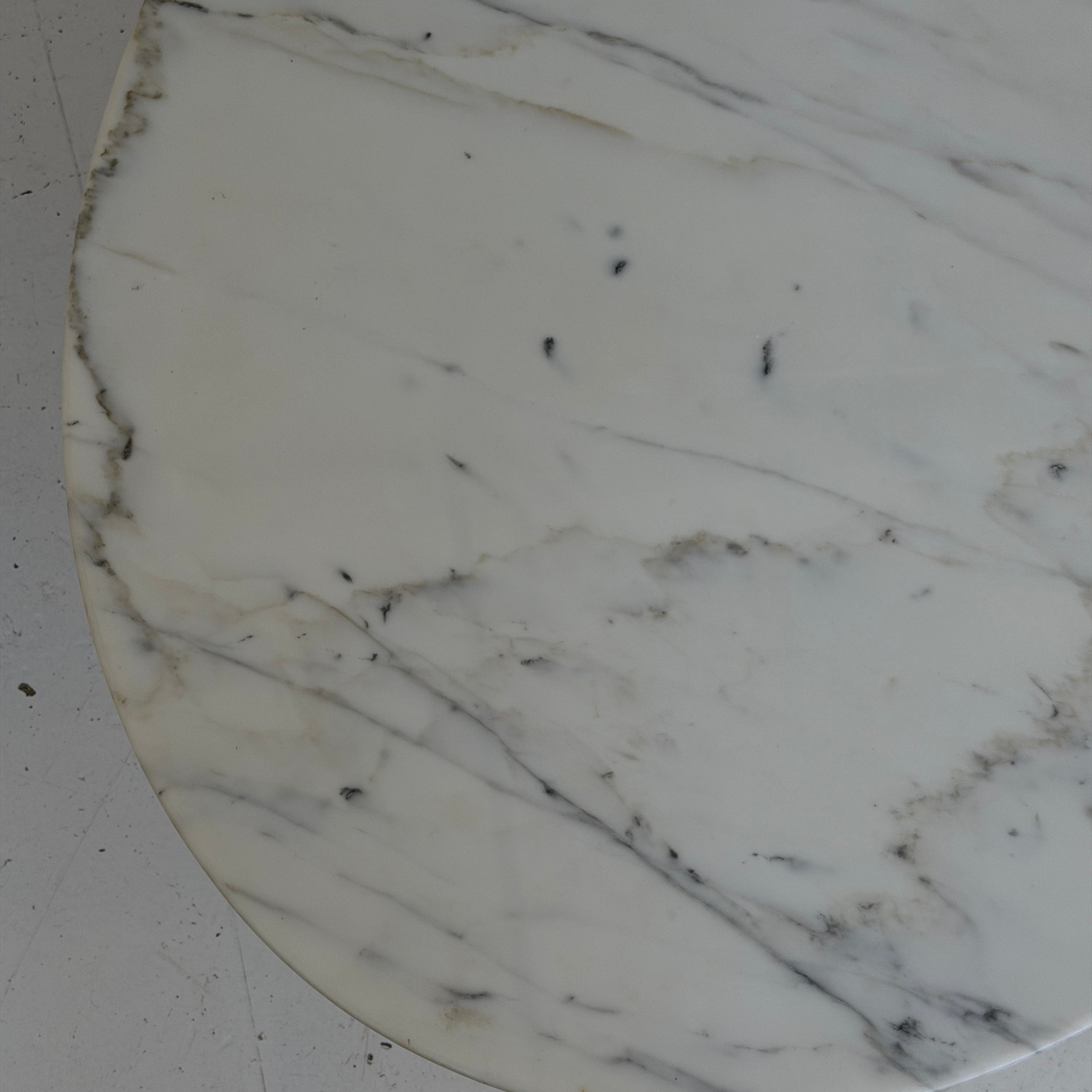 Marble Oval Tulip Coffee Table by Eero Saarinen for Knoll