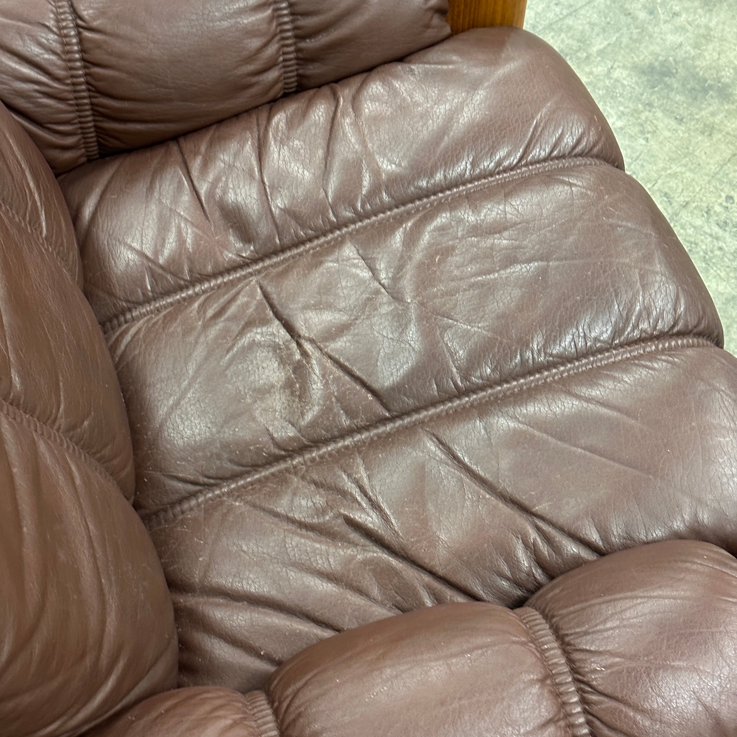 Leather Montana Chairs by Ekornes