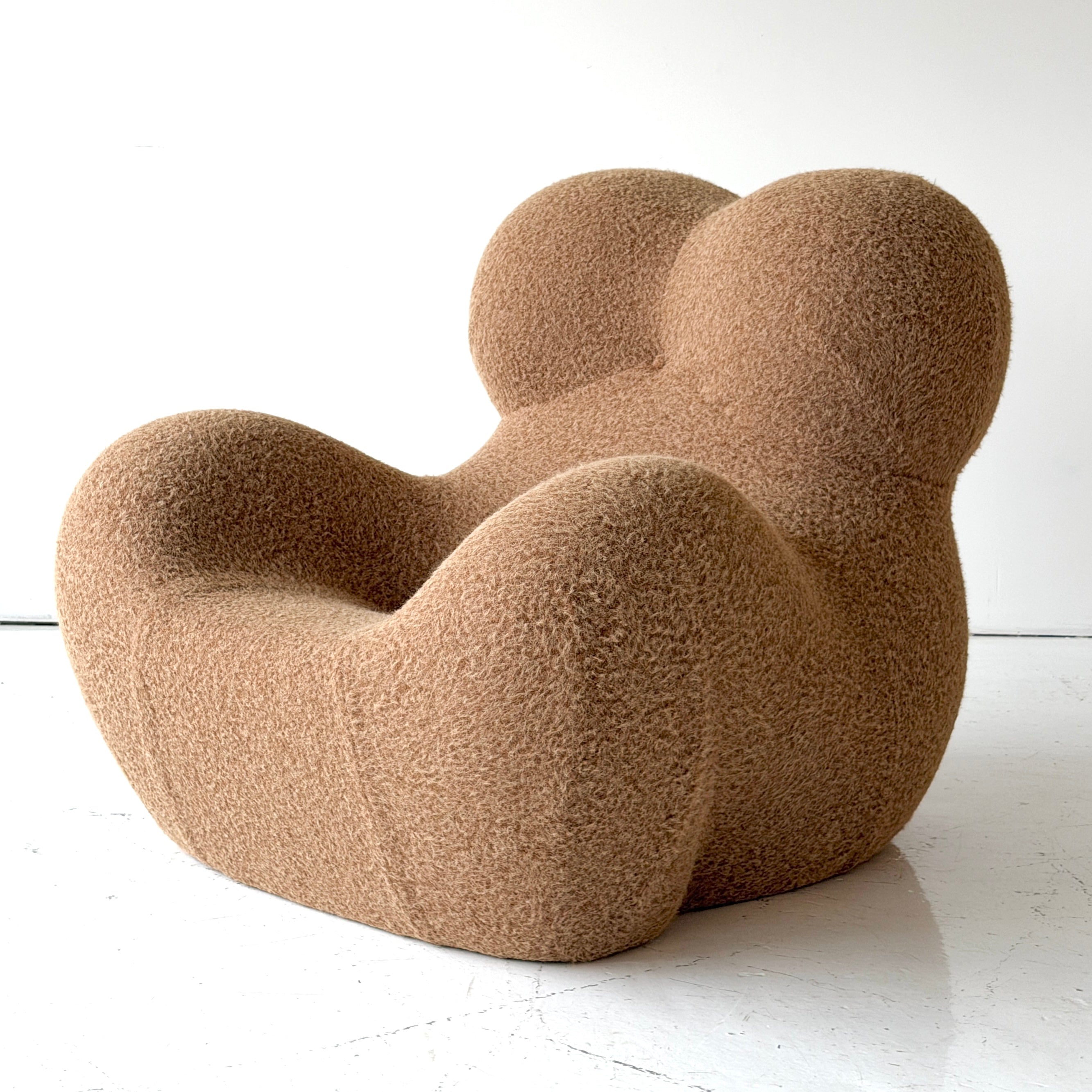 Up7 La Mamma Chair by Gaetano Pesce for B&B Italia