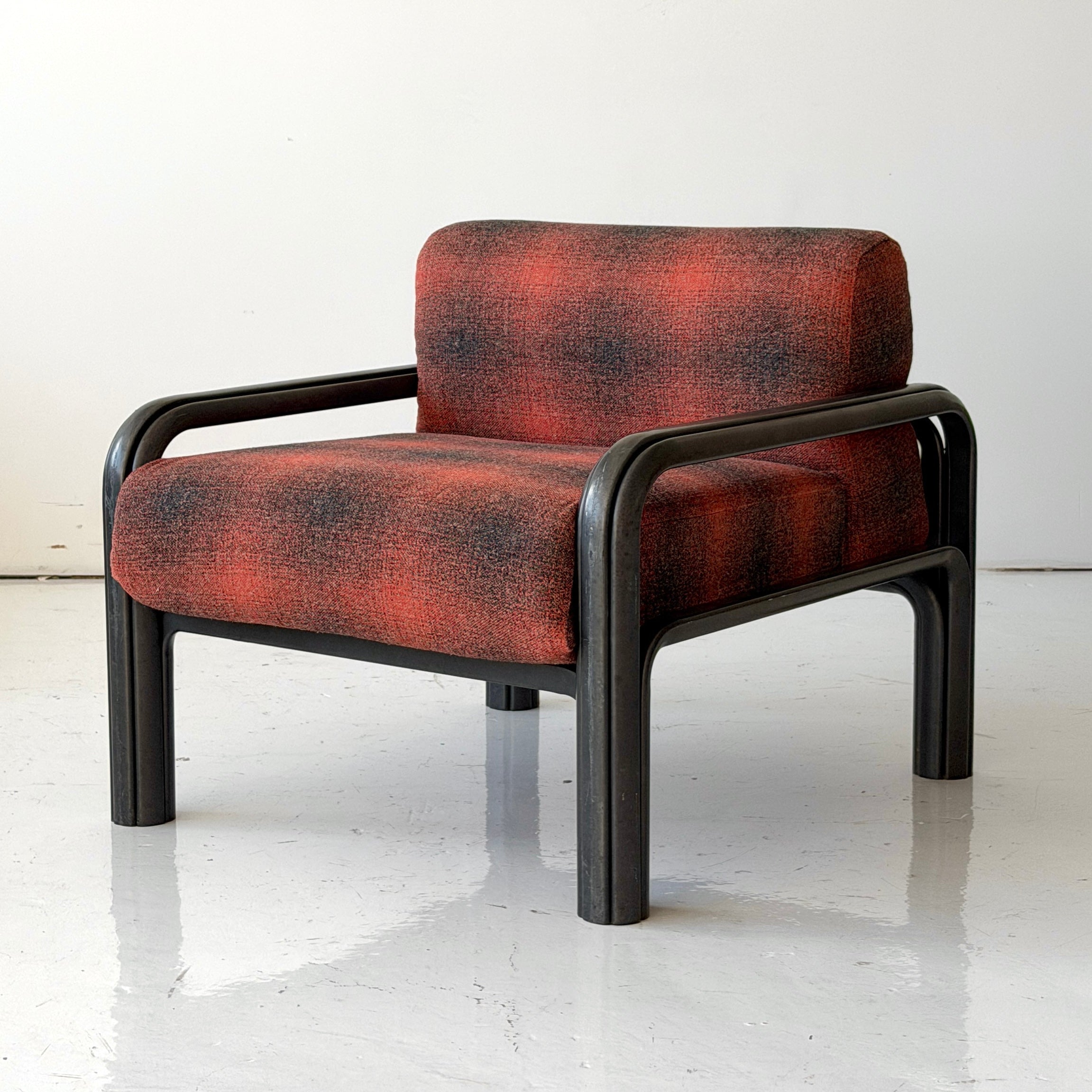Orsay Lounge Chair by Gae Aulenti for Knoll