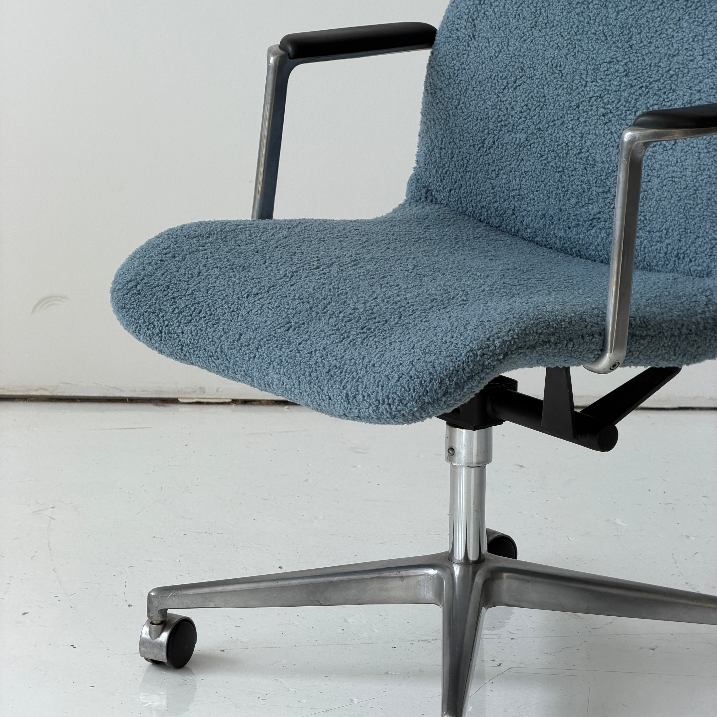Uncommon Desk Chair by George Nelson for Herman Miller
