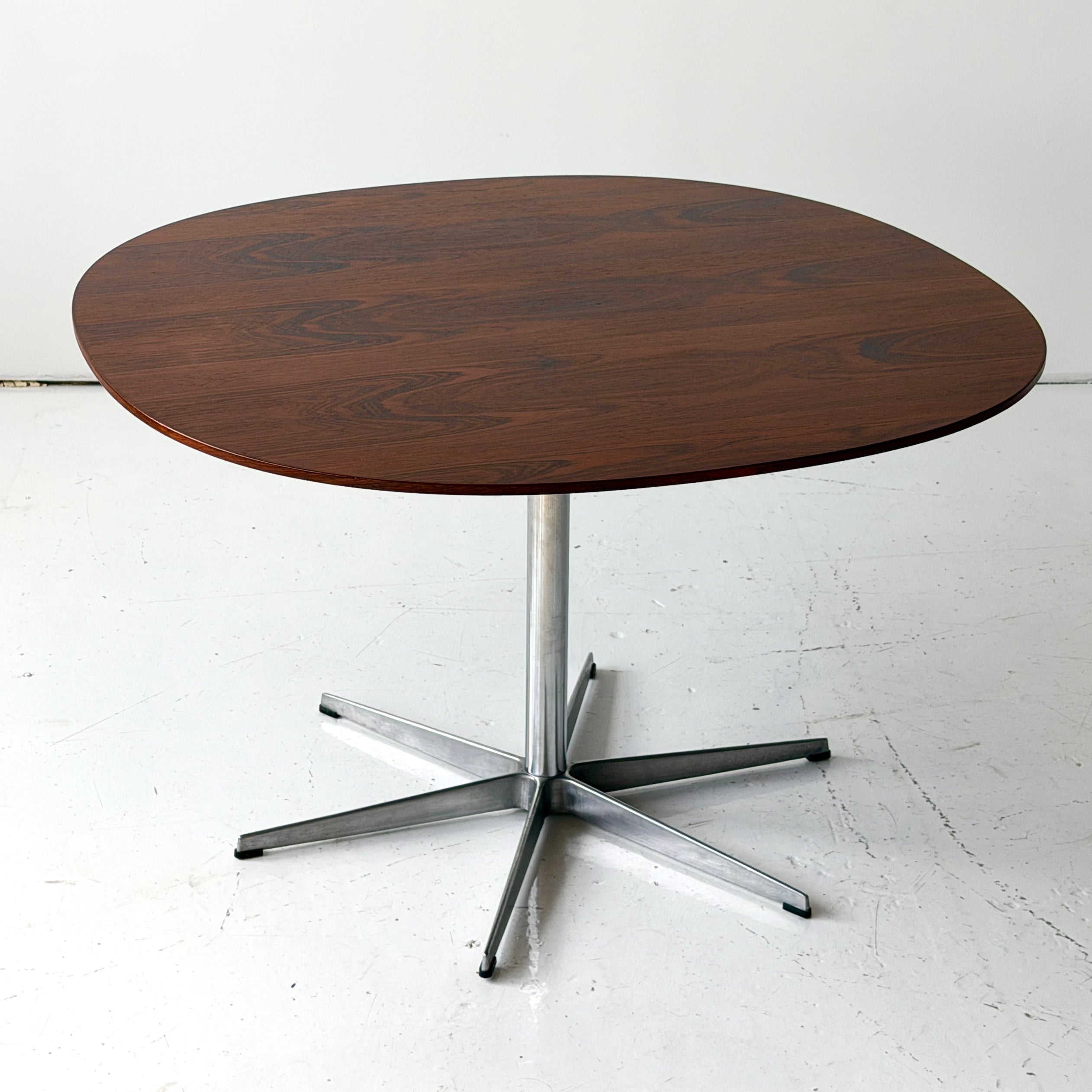 Six Star Series Rosewood Dining Table by Arne Jacobsen for Fritz Hansen