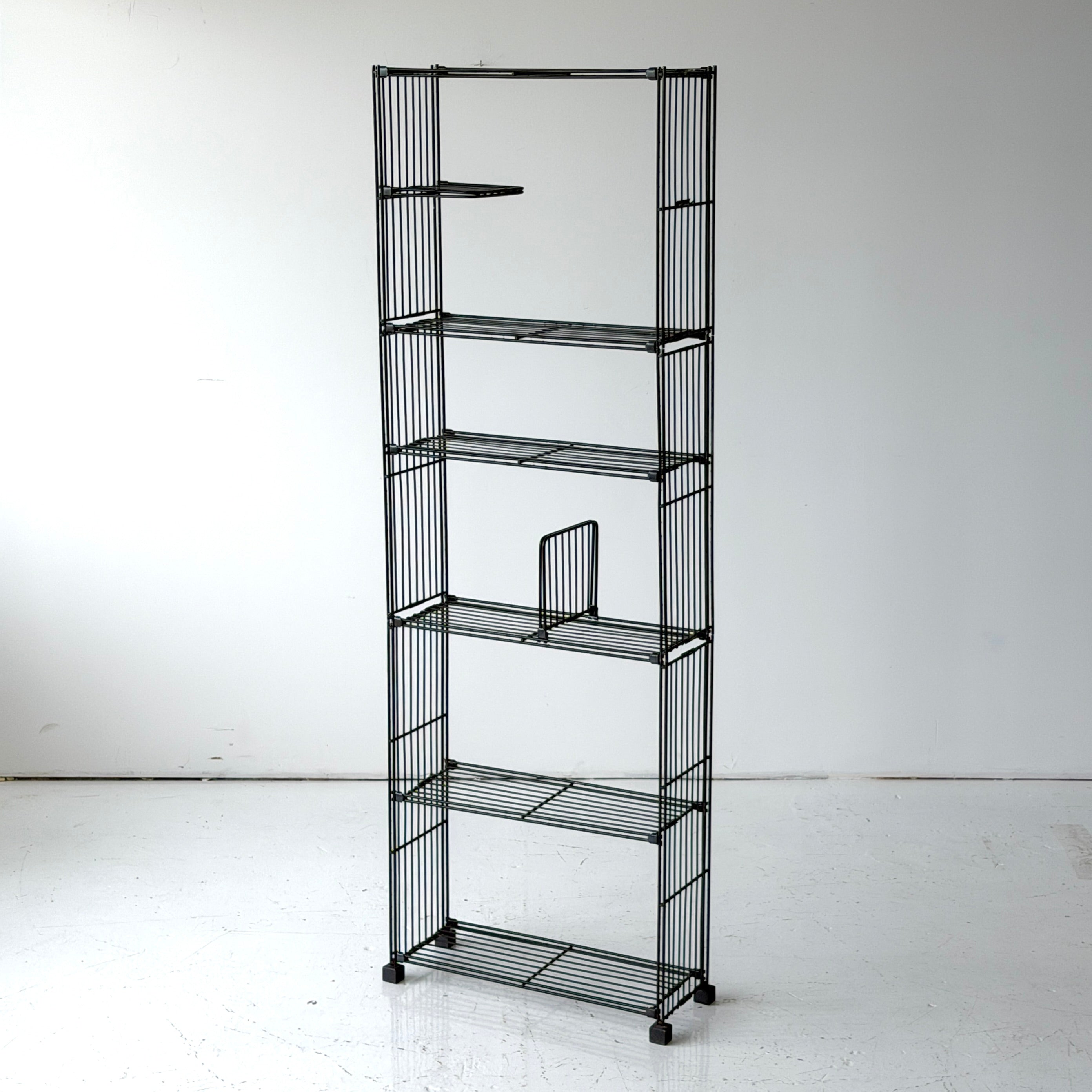 Multistrux Iron Shelving by Multimueble