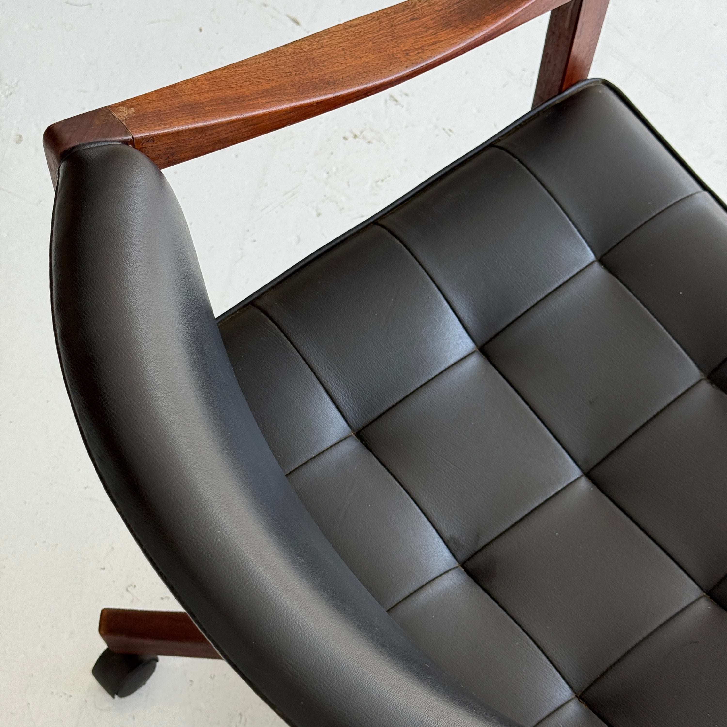 Model 1170 Desk Walnut Desk Chair by Edward Wormley for Dunbar