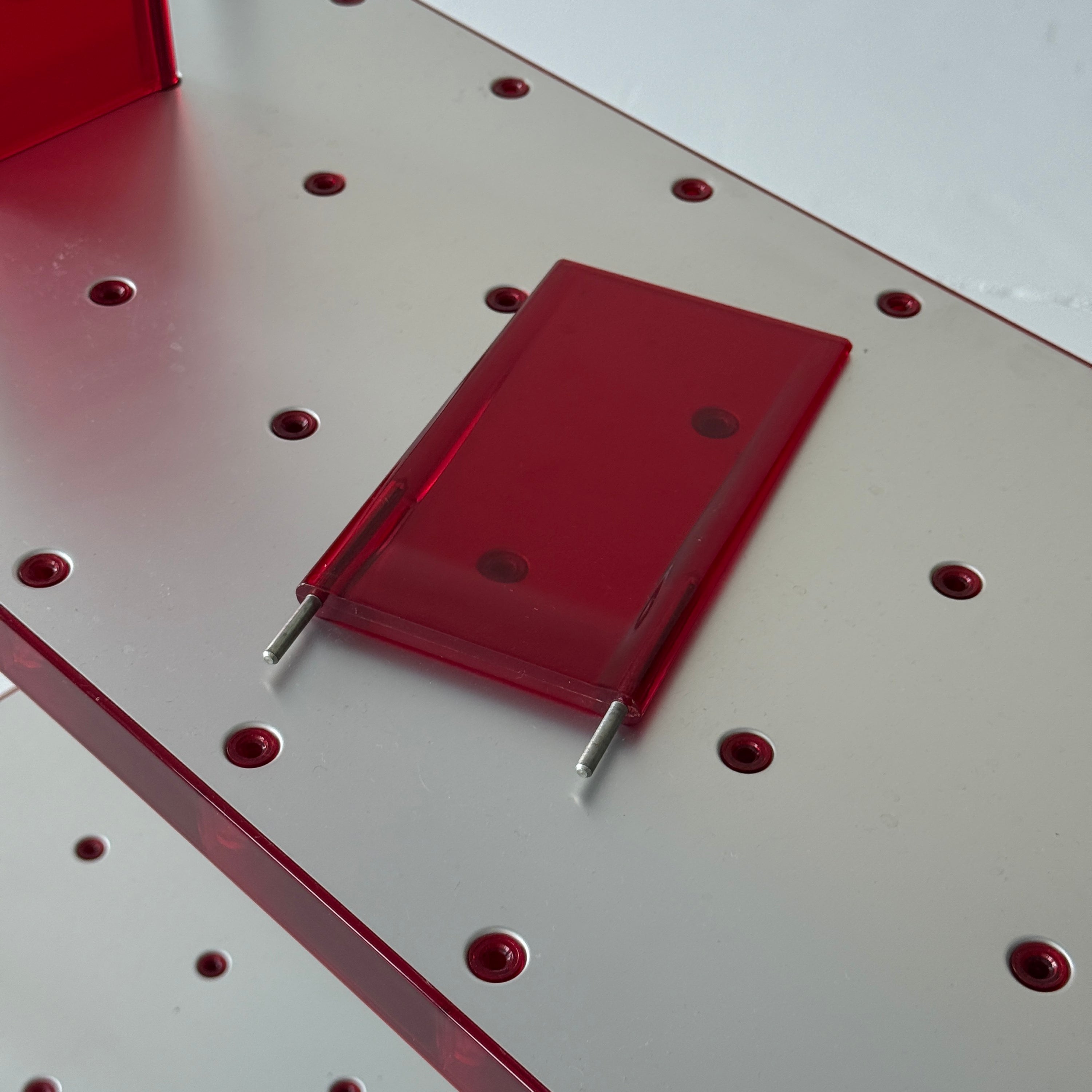 Partner 2506 Shelf by Alberto Meda and Paolo Rizzatto for Kartell