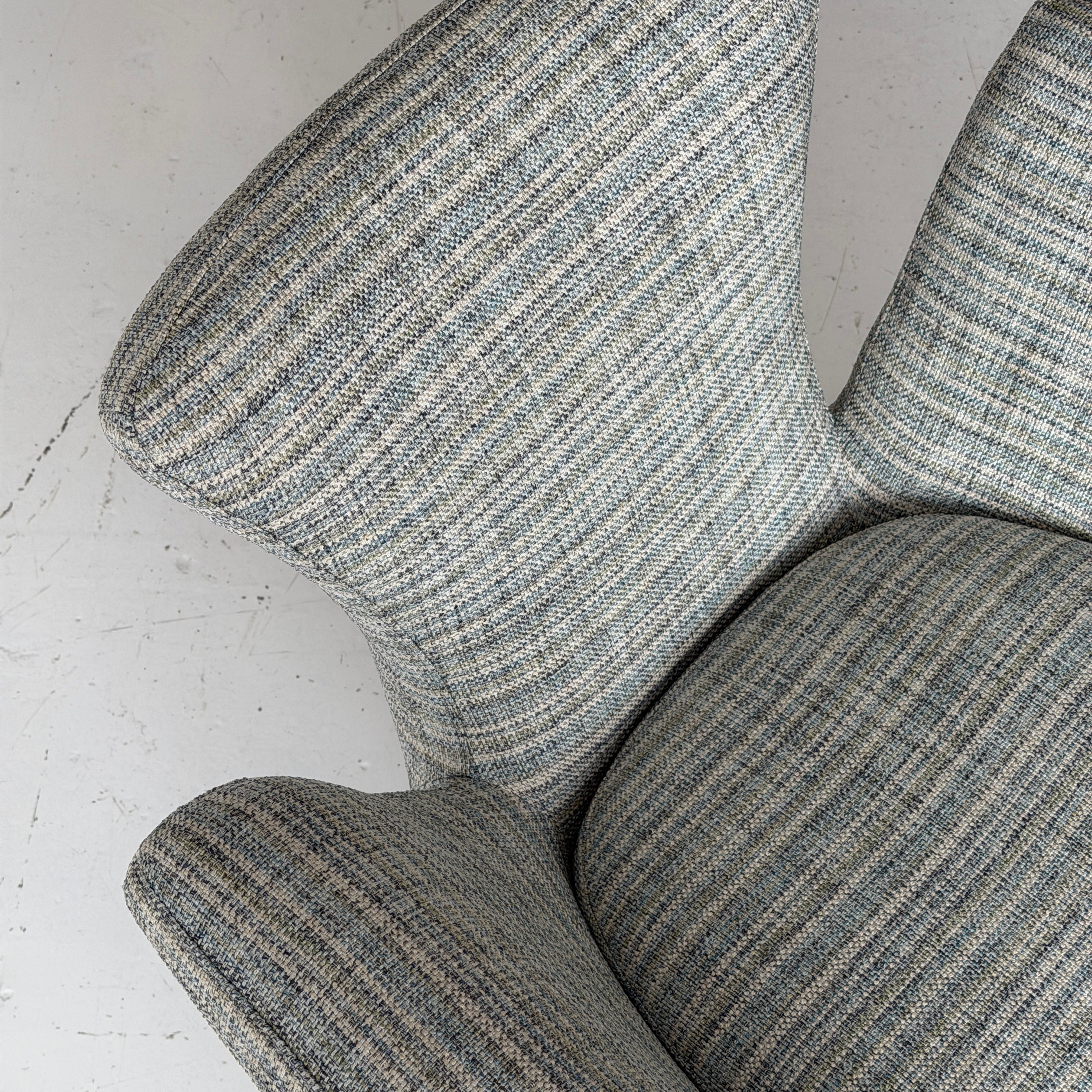 Postmodern Flower Chair in Woven Fabric