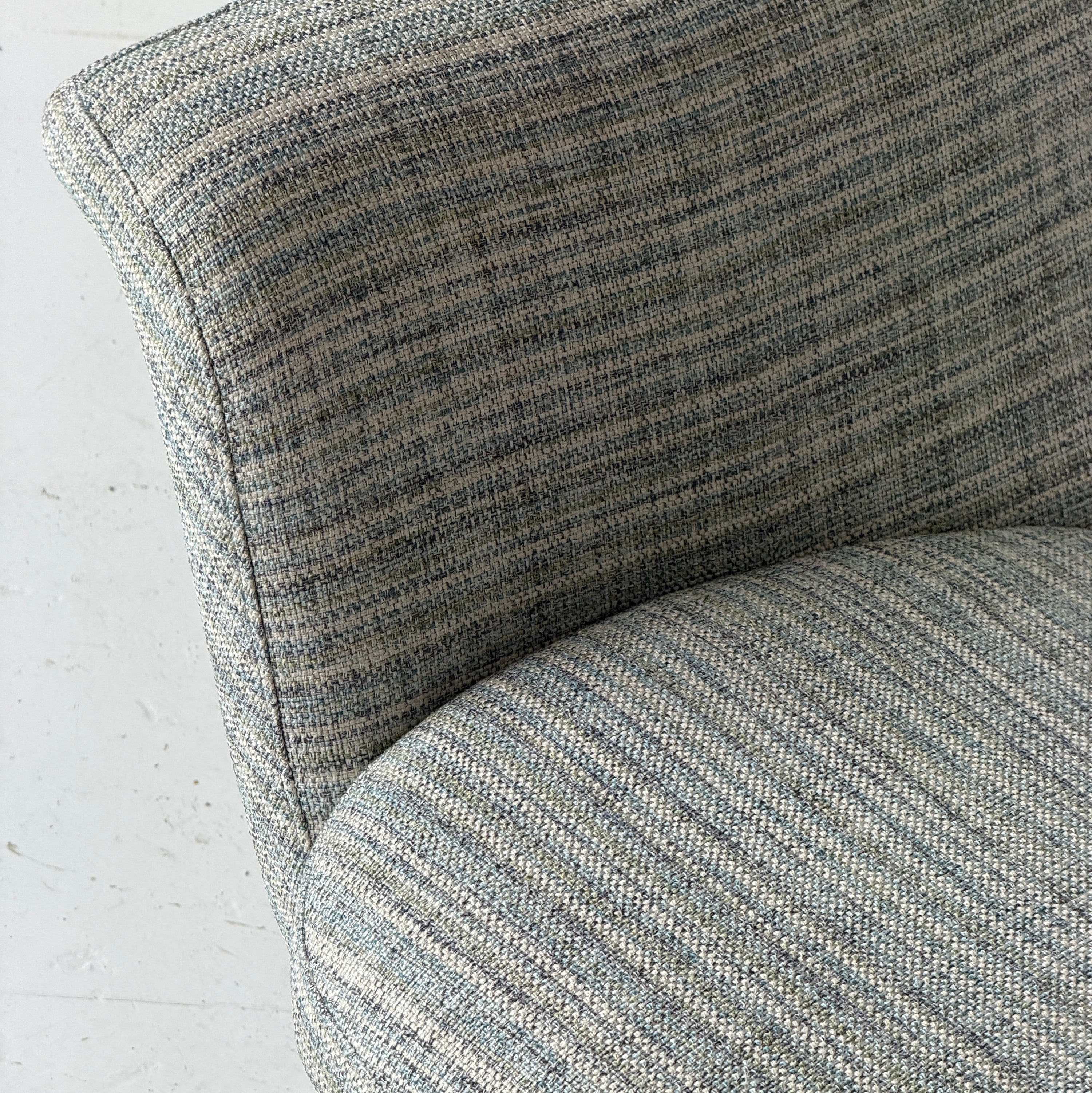 Postmodern Flower Chair in Woven Fabric