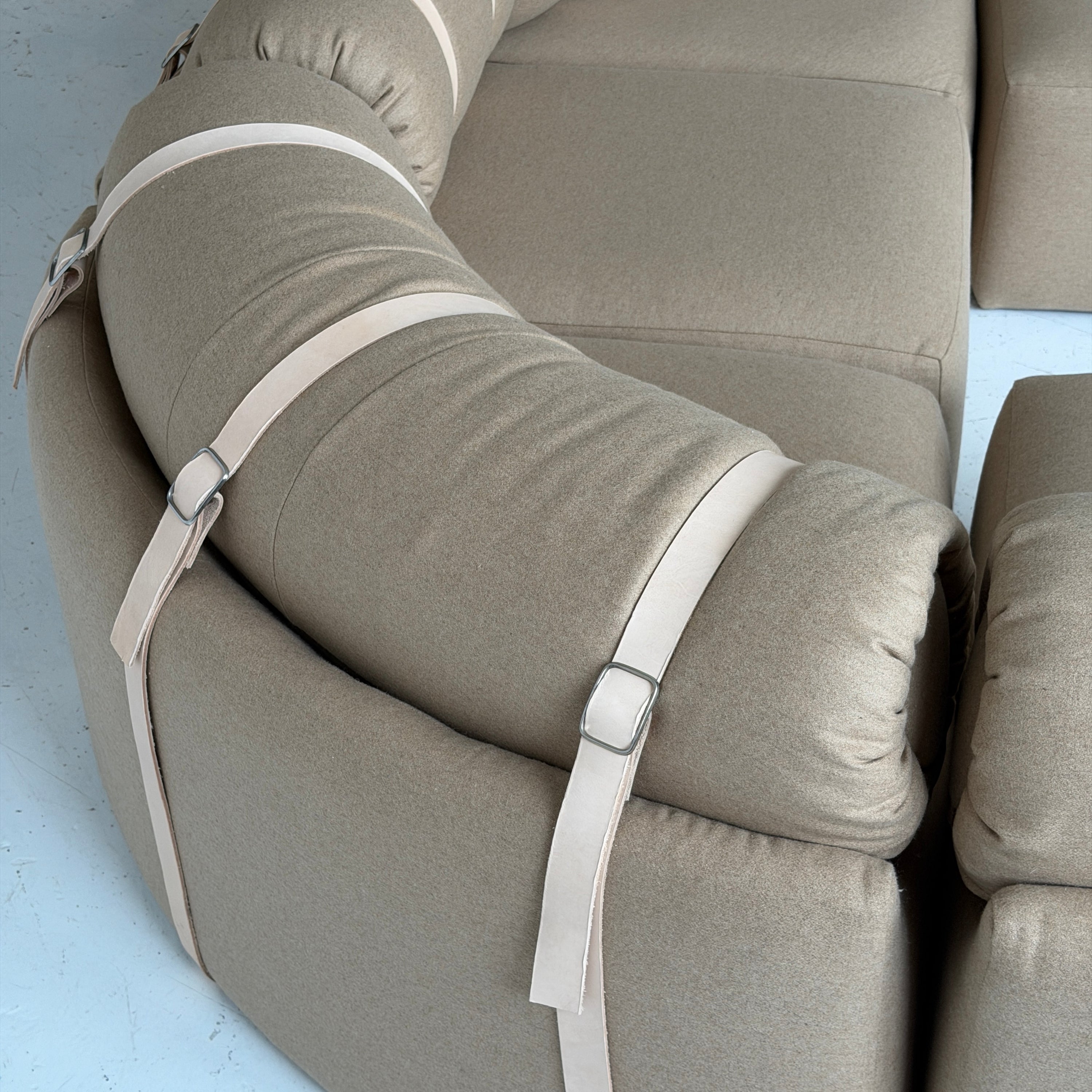 Swany Sofa by Hugues Steiner for Steiner