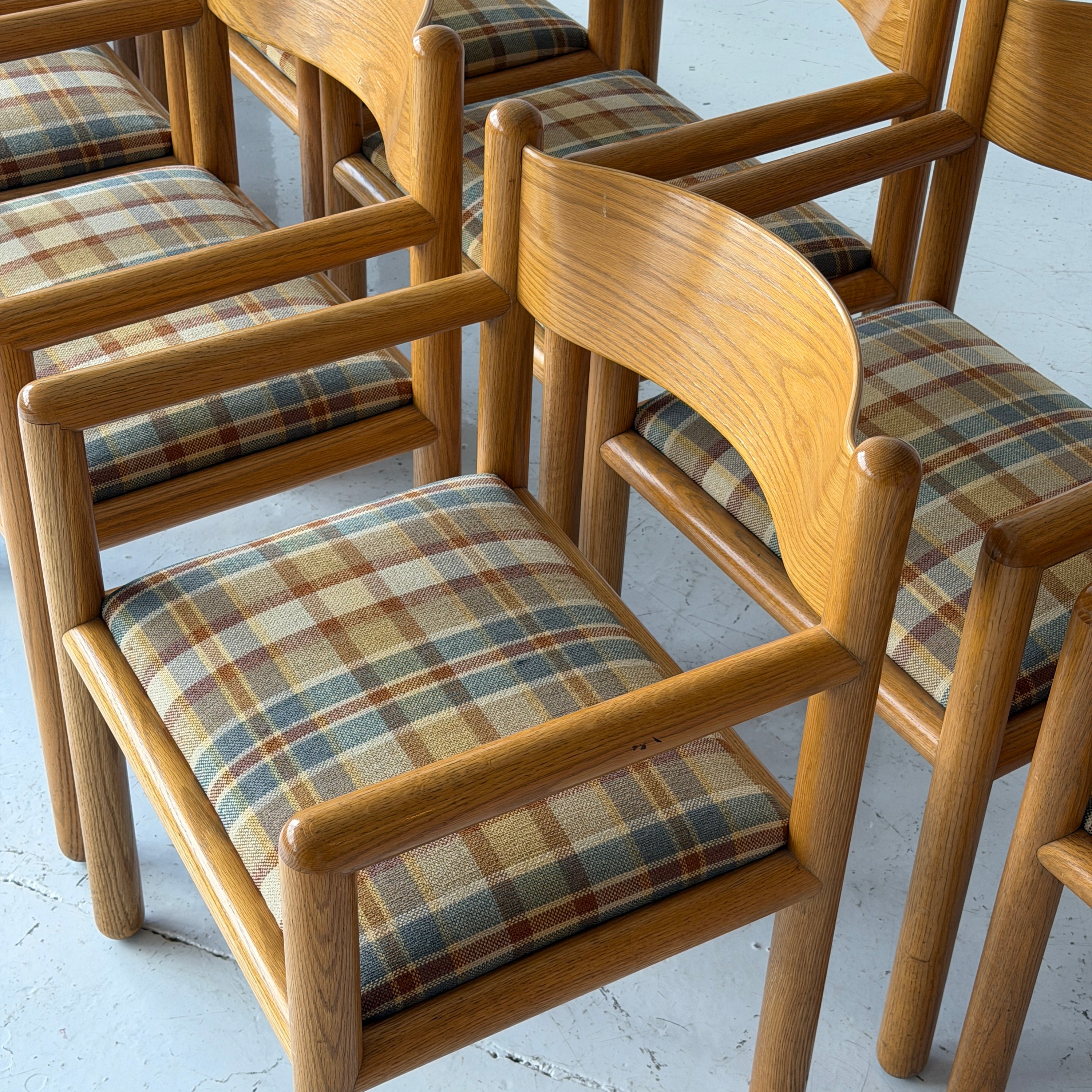 Acorn Chairs by Massimo Vignelli in Plaid
