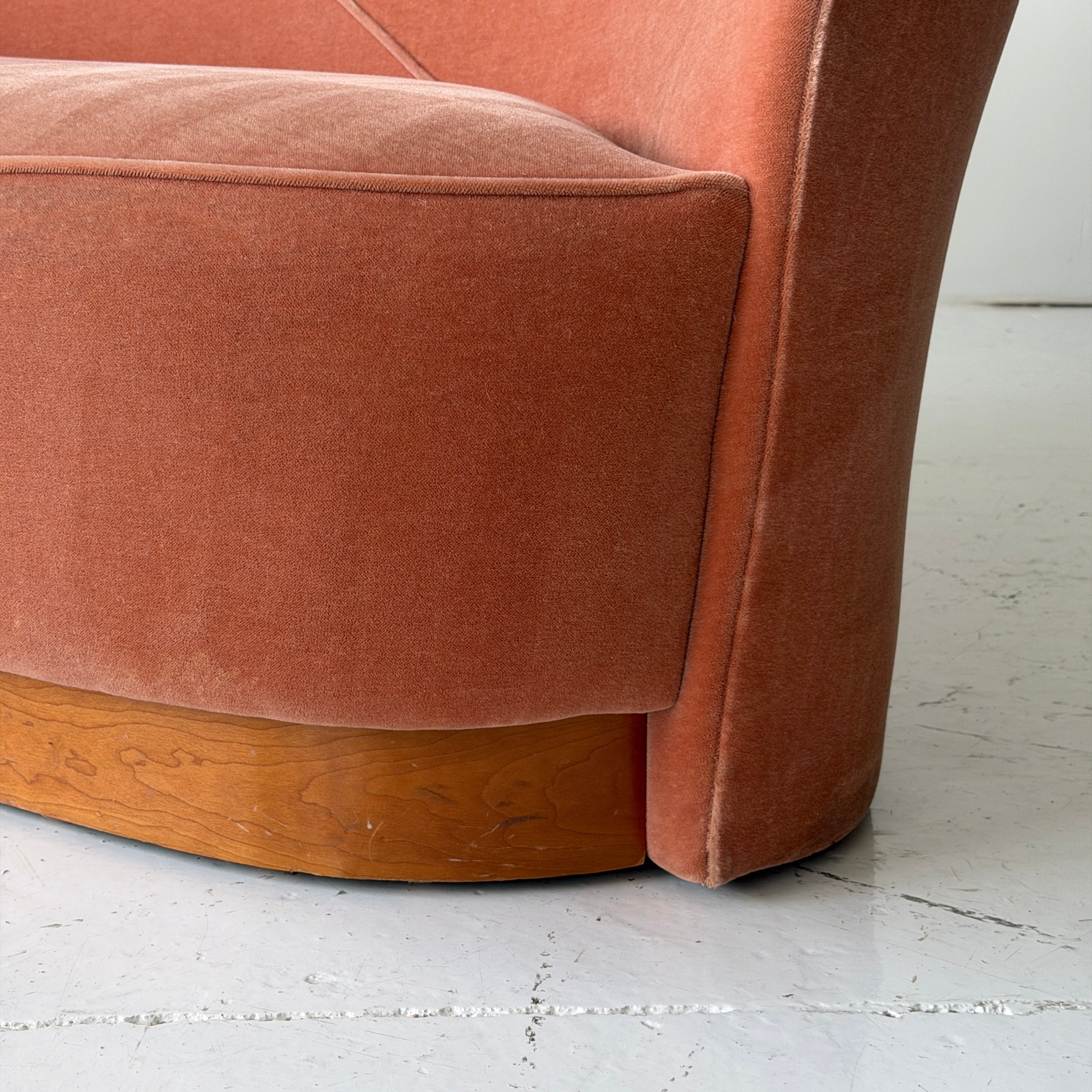 Postmodern Mohair Lounge Chaise