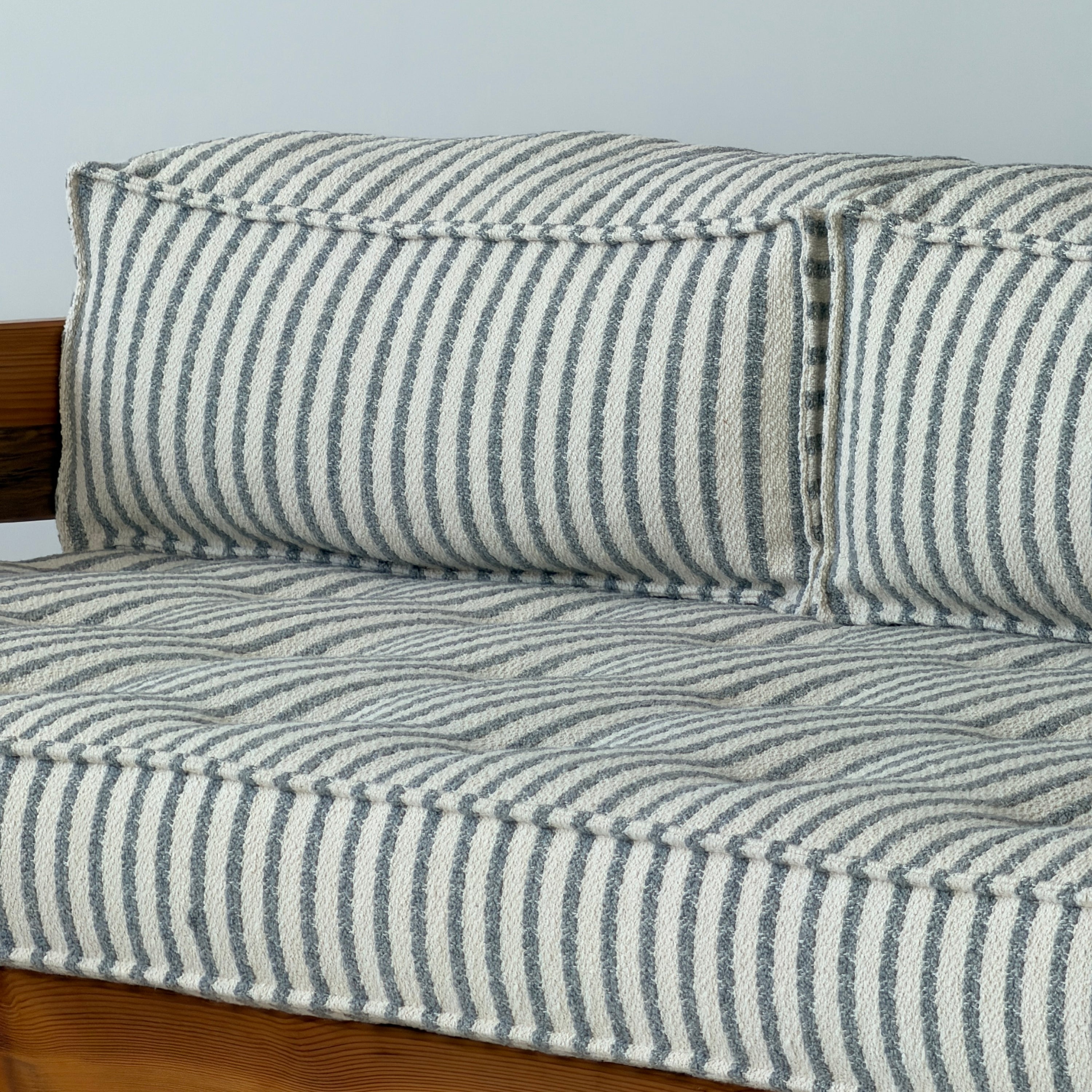 Swedish Pine Daybed Sofa by Yngve Ekström for Swedese