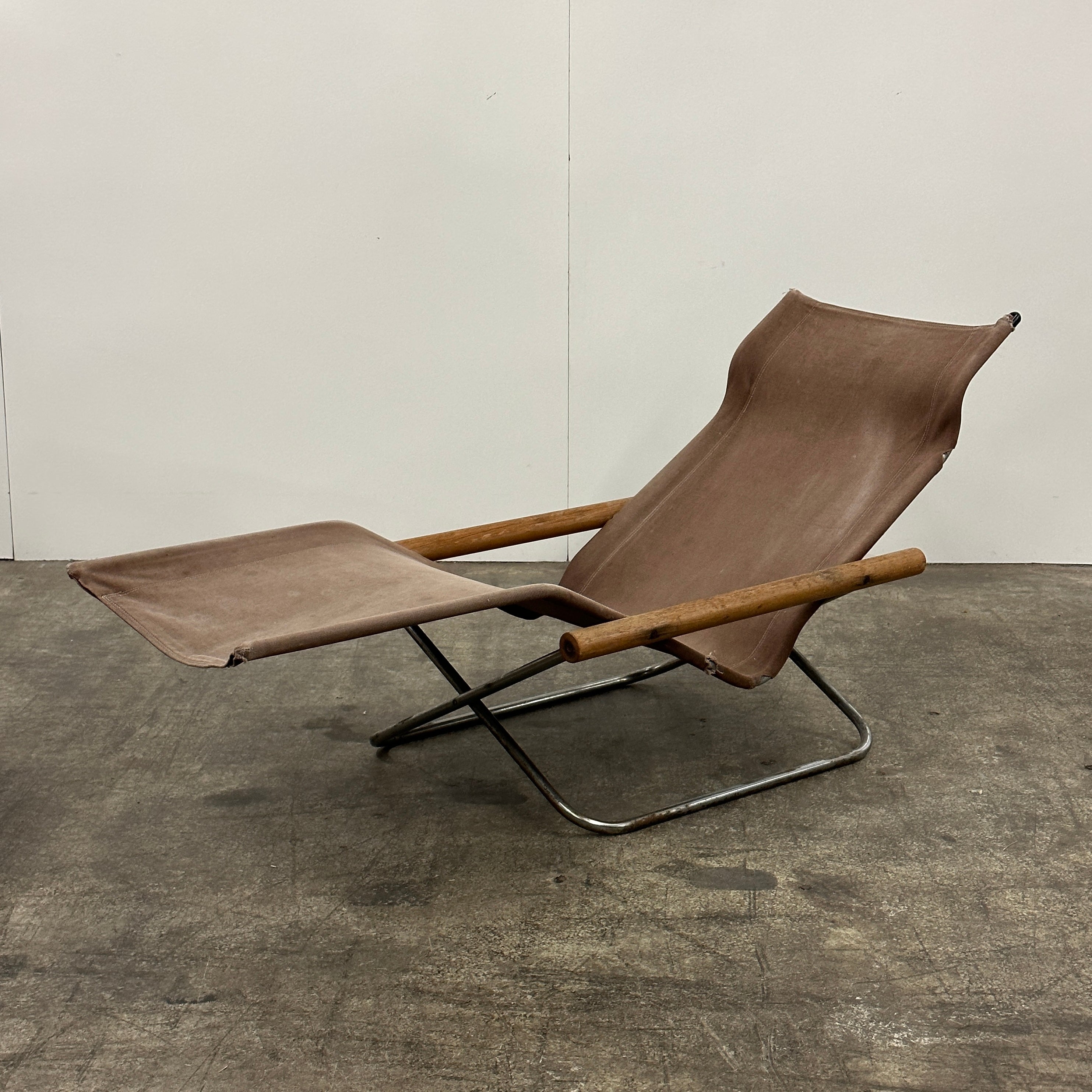 NY Folding Chaise by Takeshii Nii