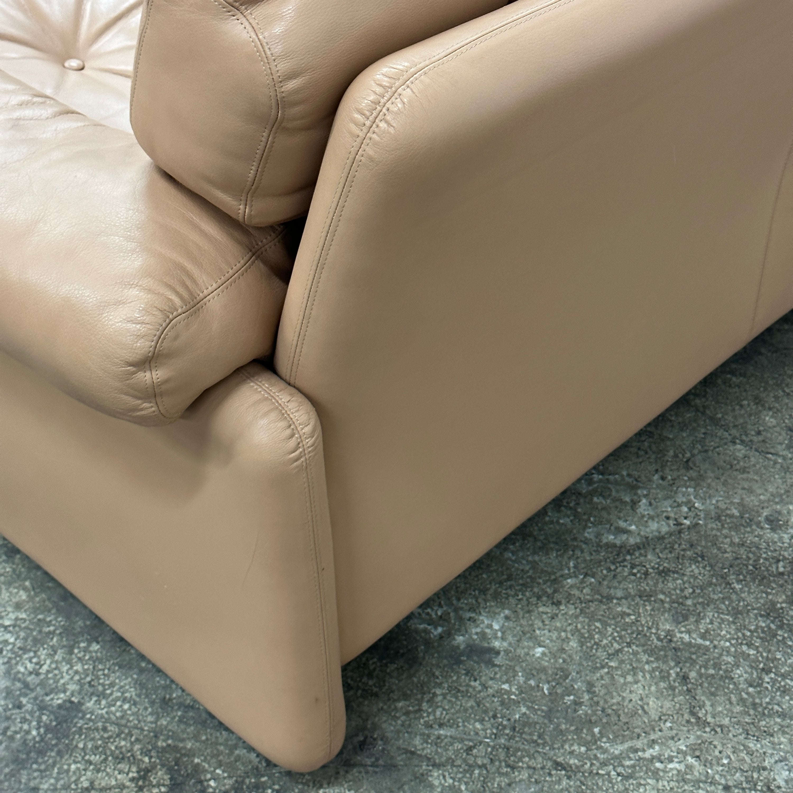 Coronado Settee in Leather by Tobia Scarpa for B&B Italia