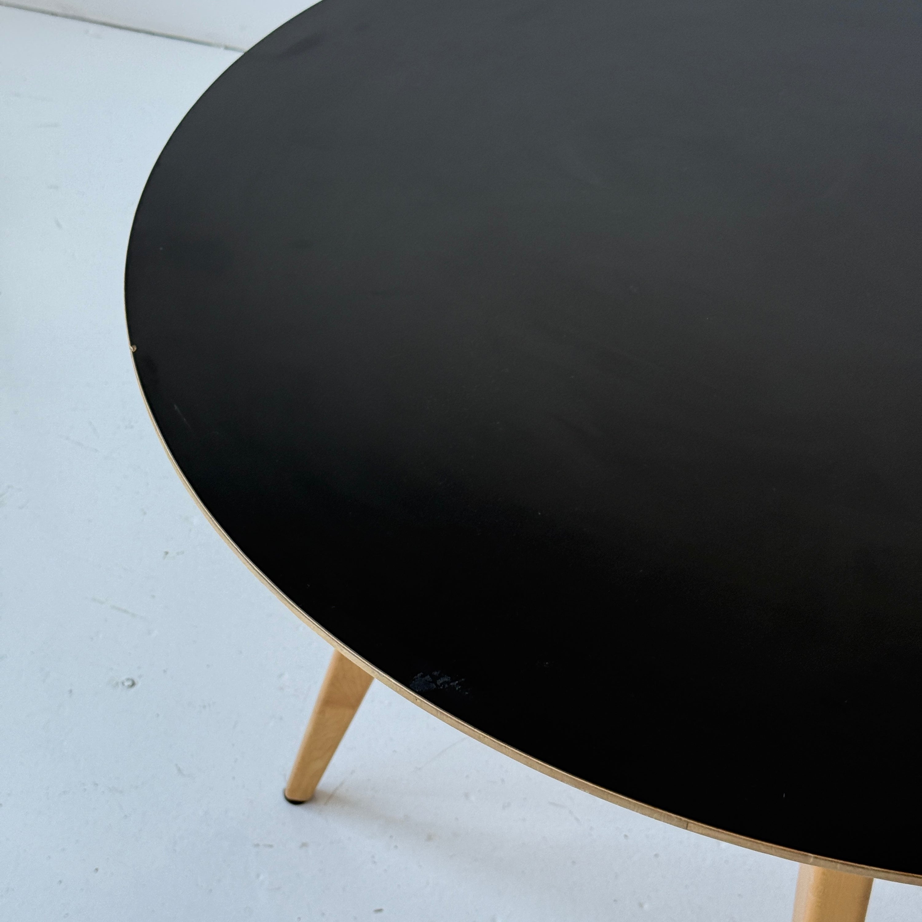 Circle Dining Table by Jens Risom for Knoll
