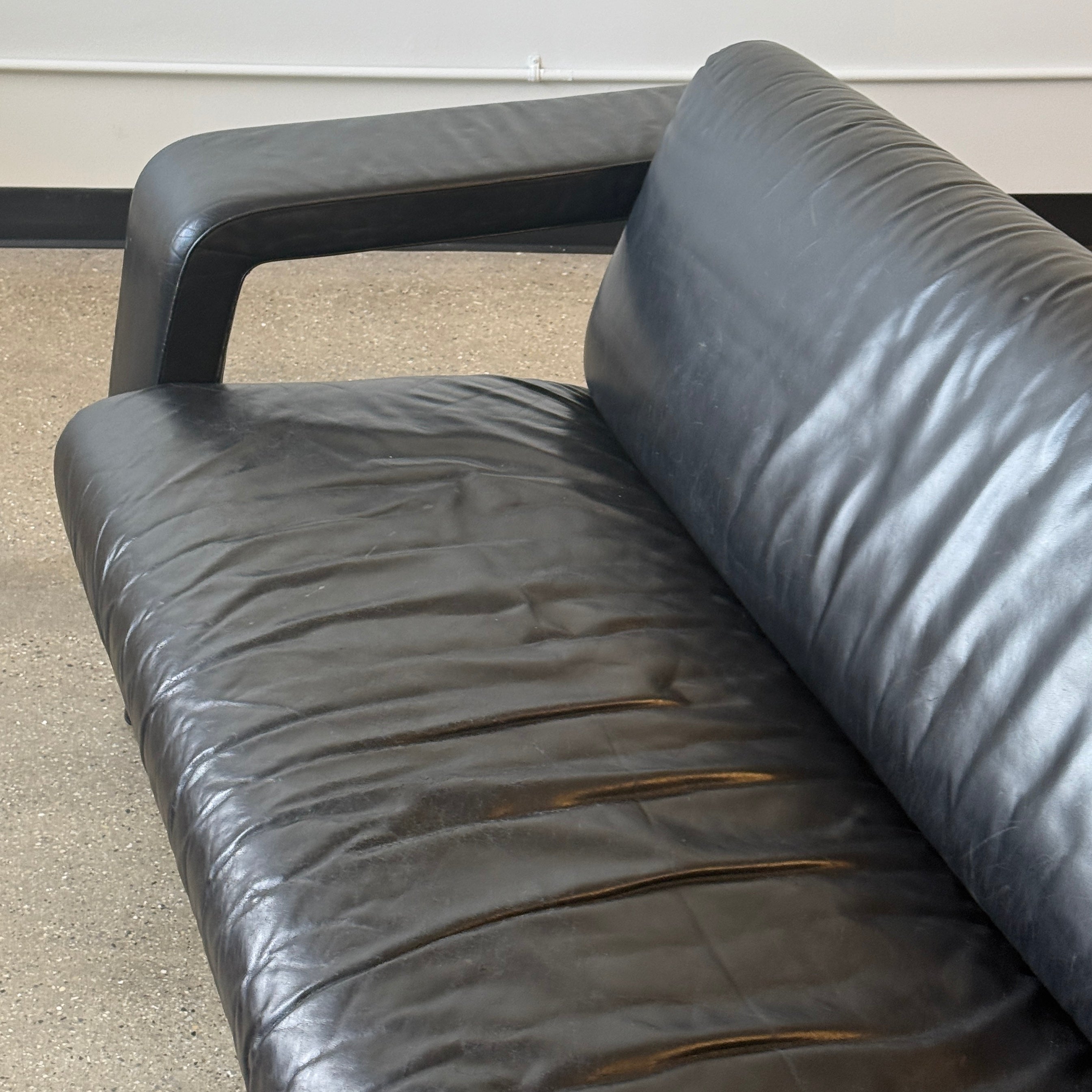 DS-107 Black Leather Sofa by Paolo Piva for De Sede