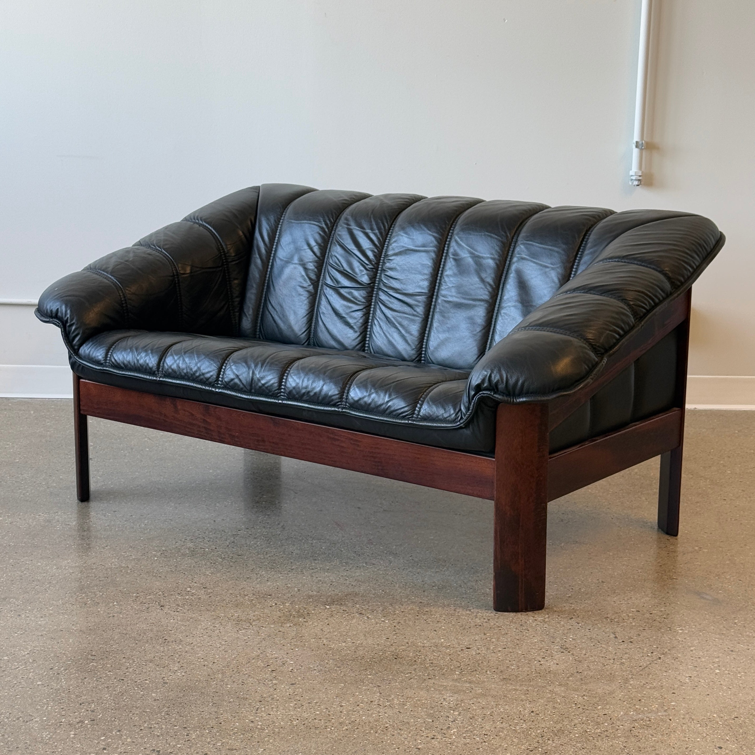 Norwegian Rosewood Black Leather Sofa by Ekornes