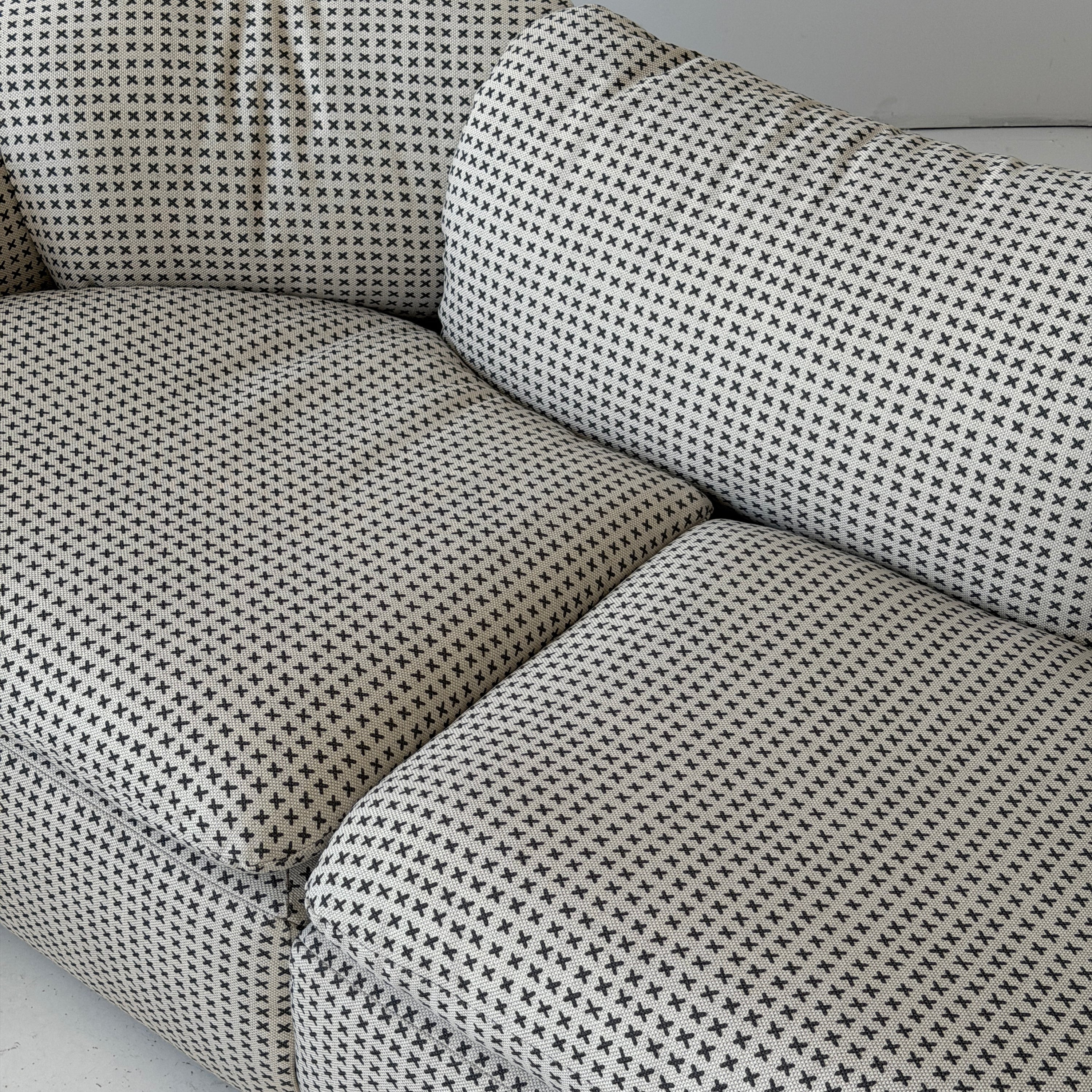 Confidential Sofa by Alberto Rosselli for Saporiti