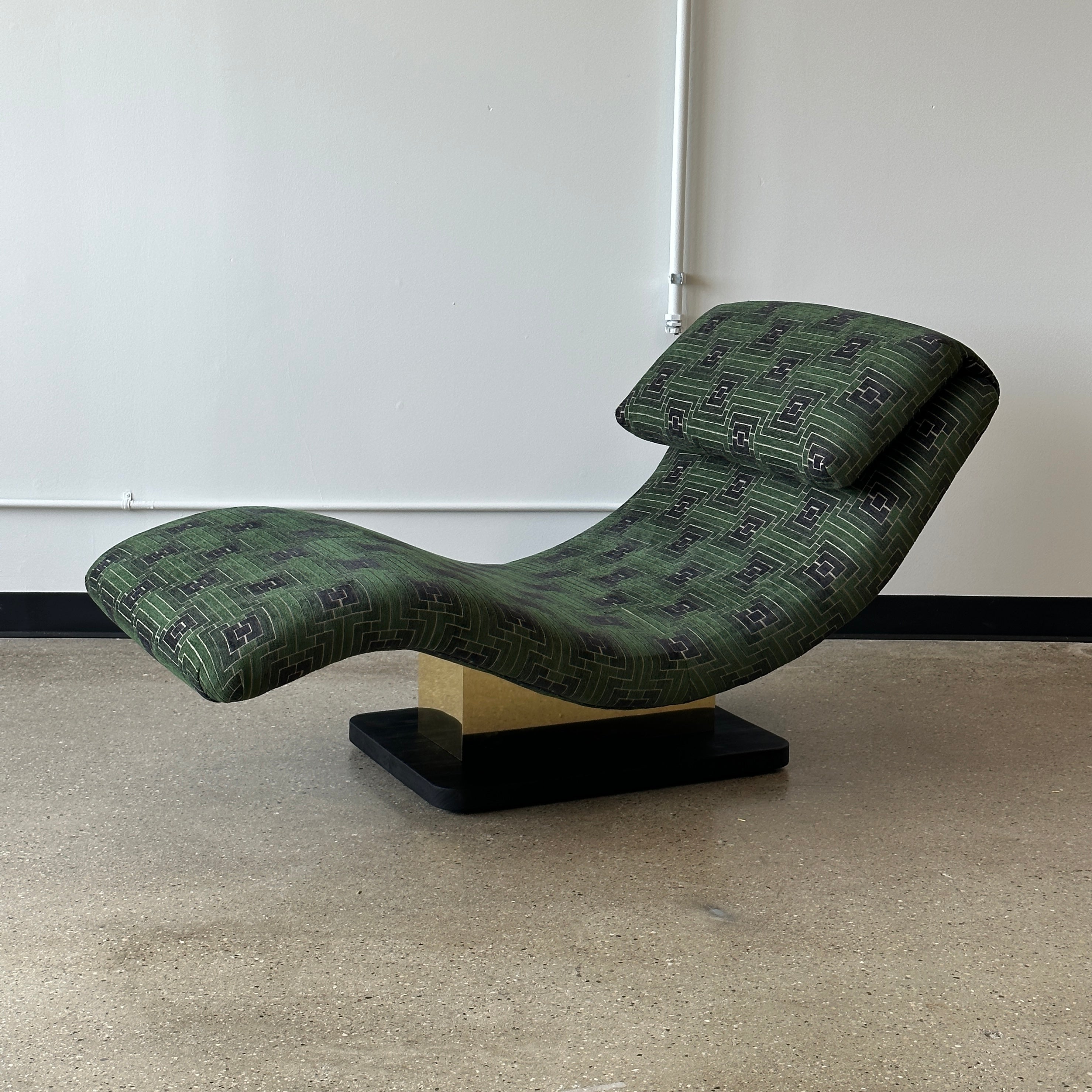 Postmodern Wave Chaise by Carson’s