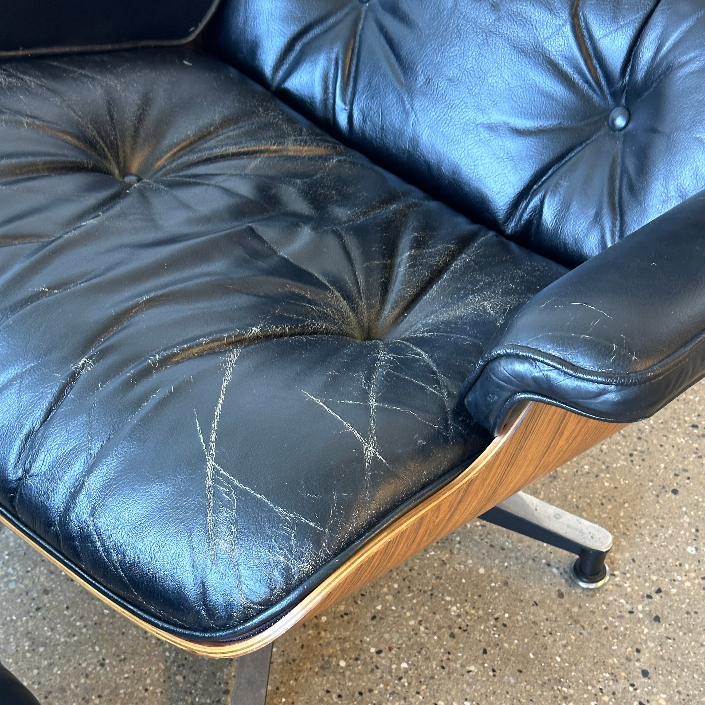 Eames 670/671 Lounge Chair + Ottoman by Herman Miller