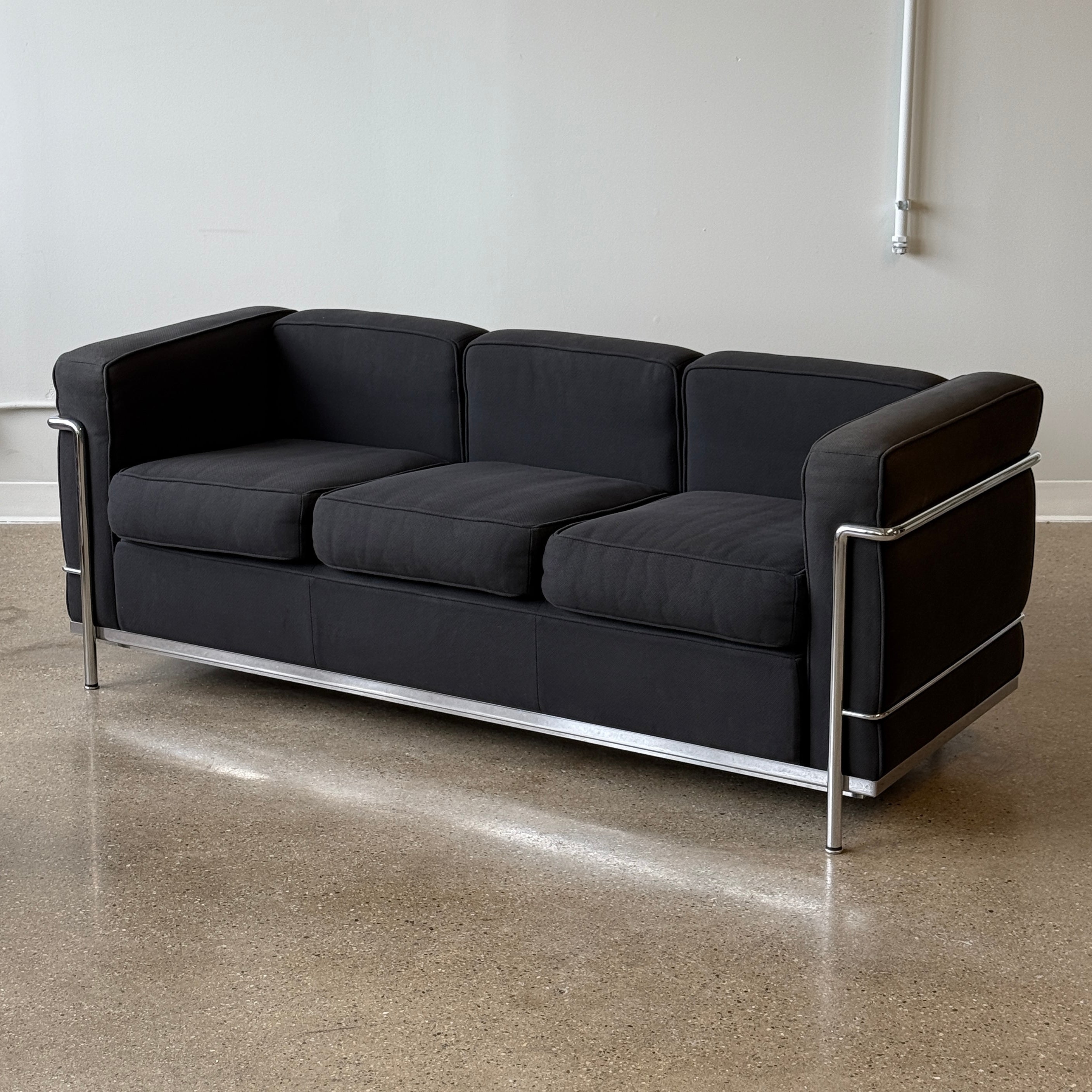 ajaco◇Cassina　East By EastwestJASMIN1 Jasmin Armchair / Cassina ixc. East by Eastwest | TIME