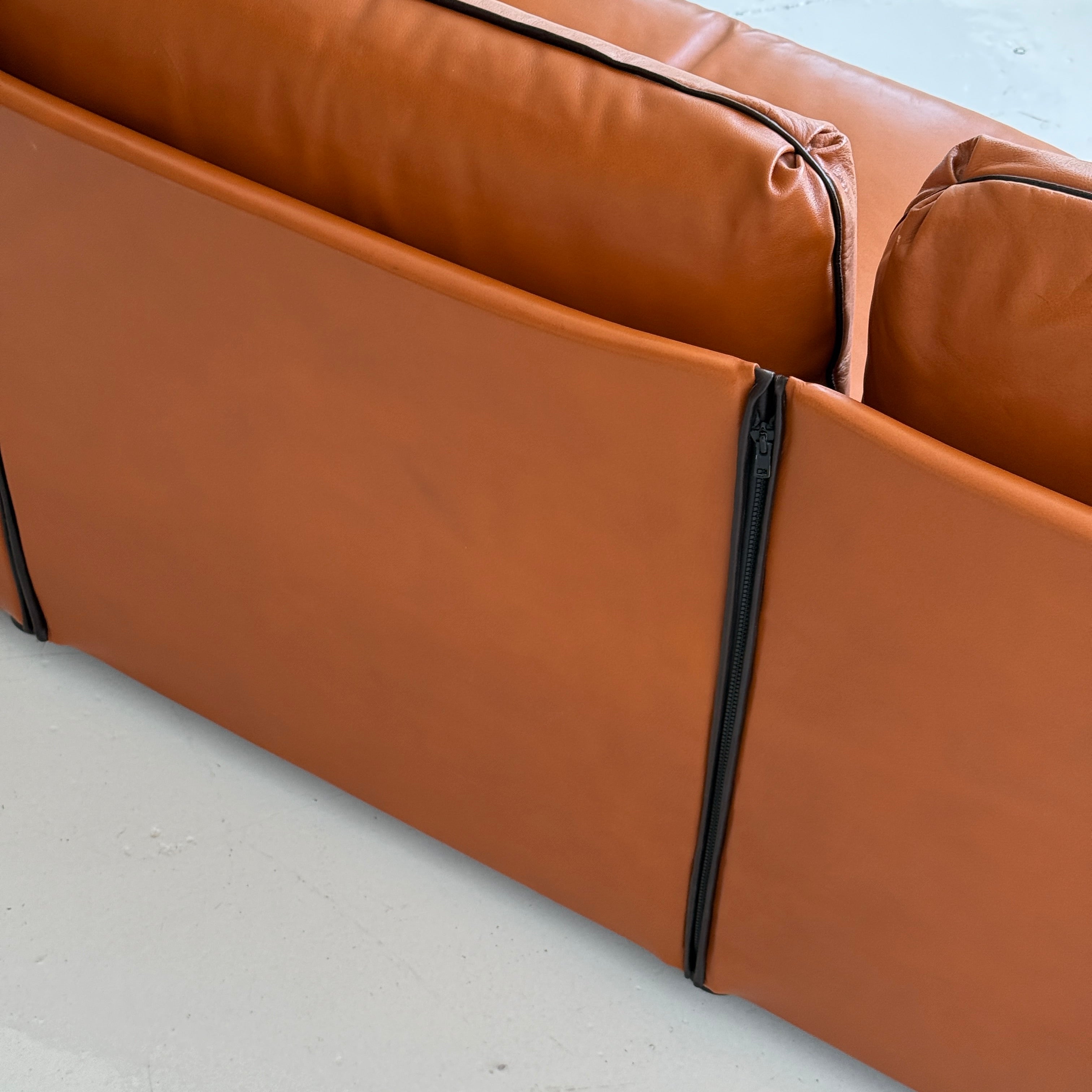 Landeau Leather Sofa by Mario Bellini for Cassina