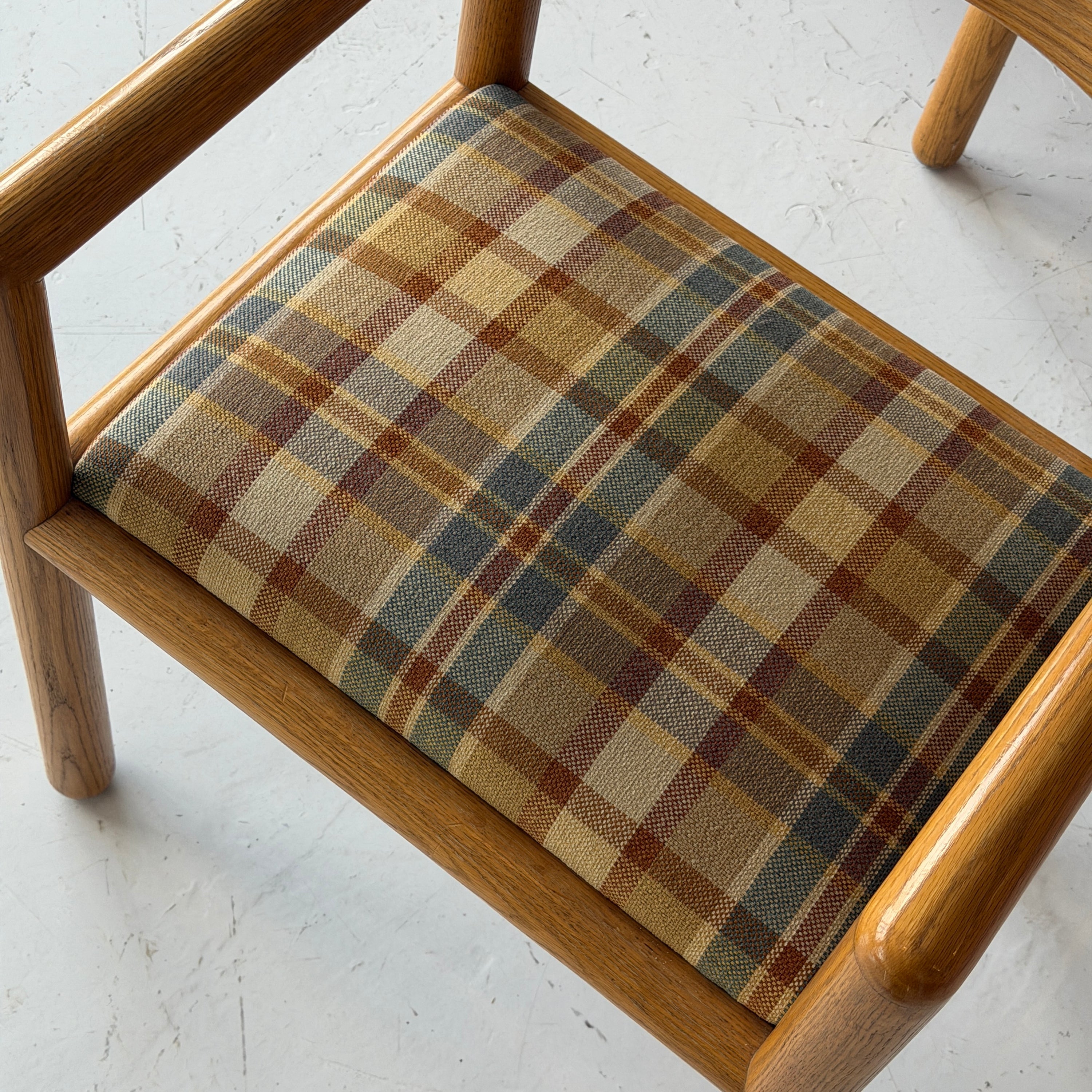Acorn Chairs by Massimo Vignelli in Plaid