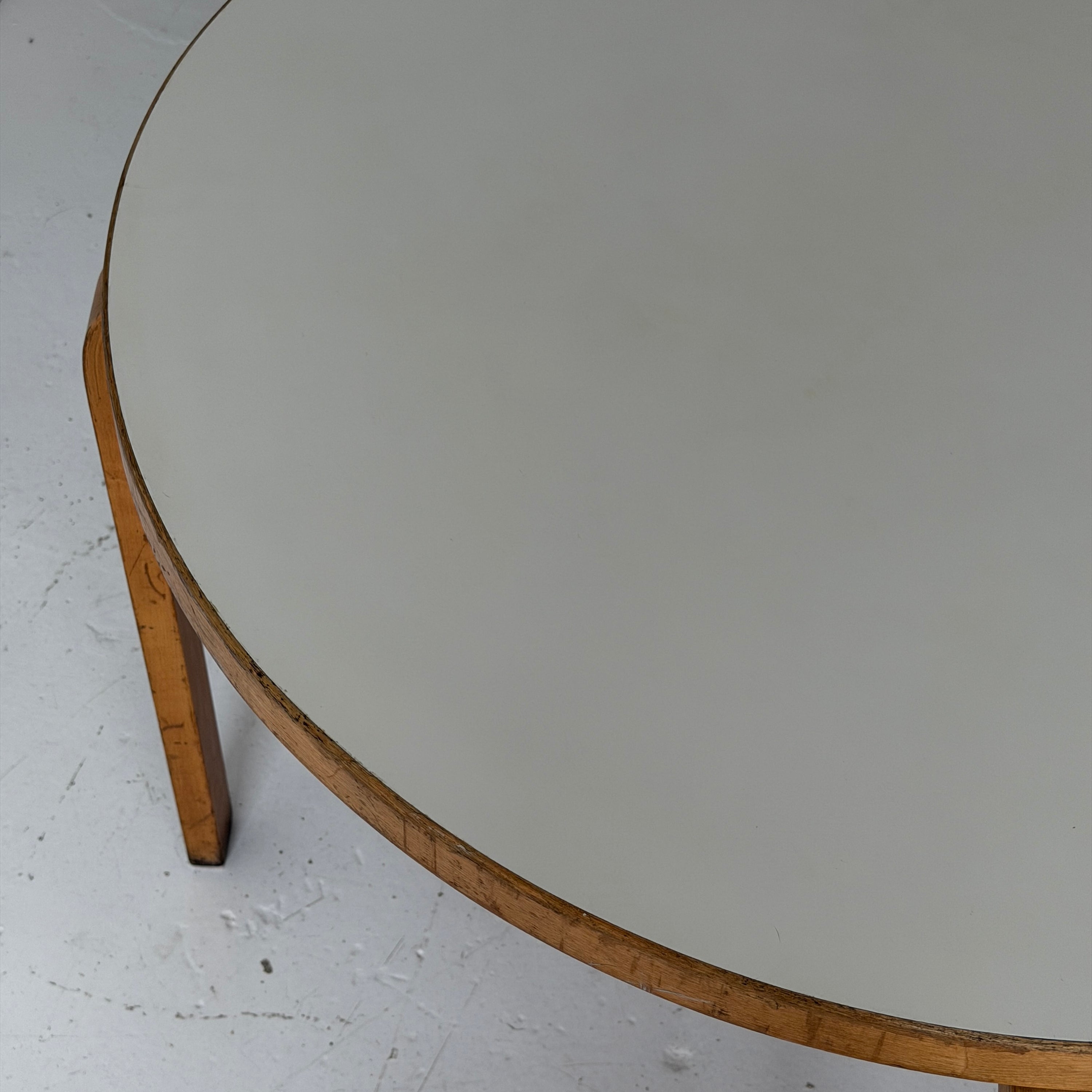 Round White Dining Table by Alvar Aalto for Artek