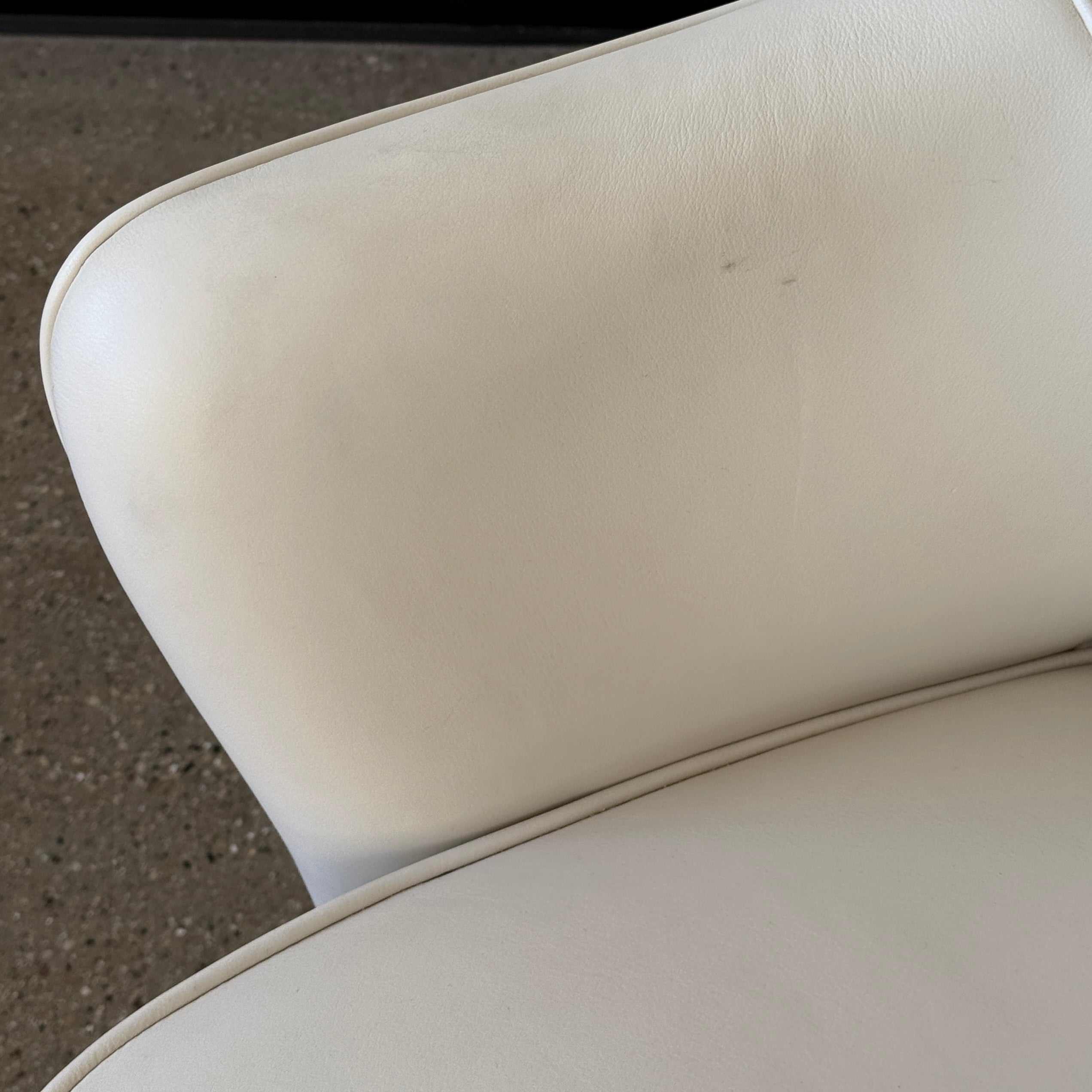 Leather Executive Chair by Eero Saarinen for Knoll