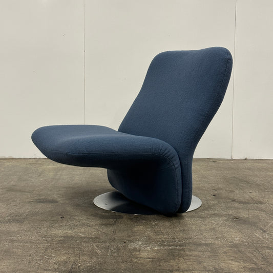 Space Age Swivel Lounge Chair in Navy Wool