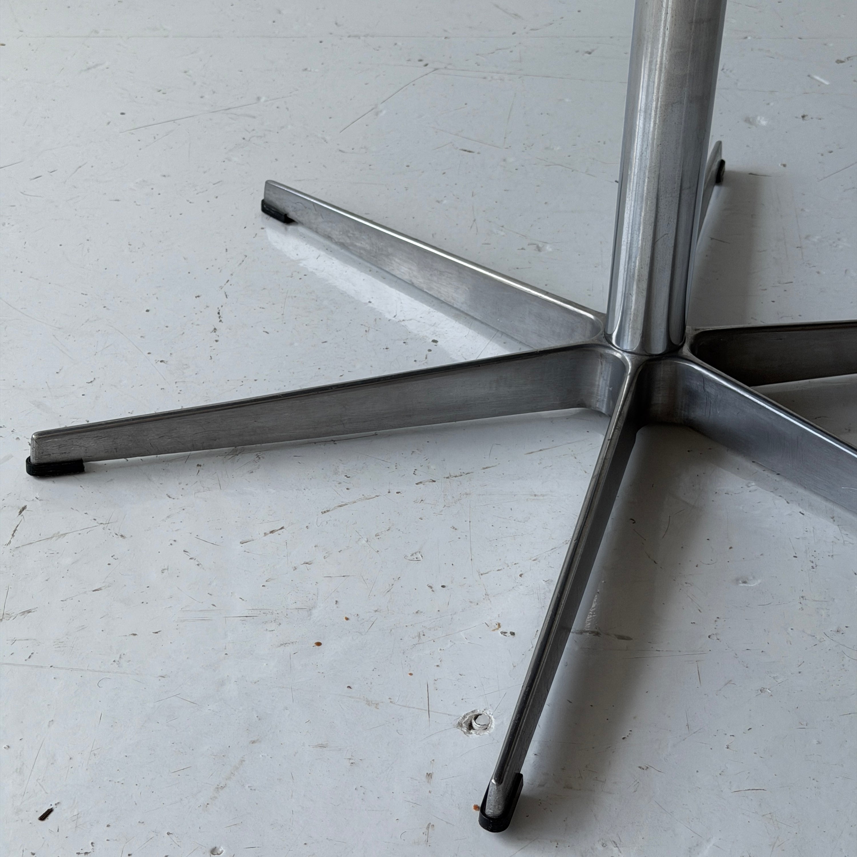 Six Star Series Rosewood Dining Table by Arne Jacobsen for Fritz Hansen