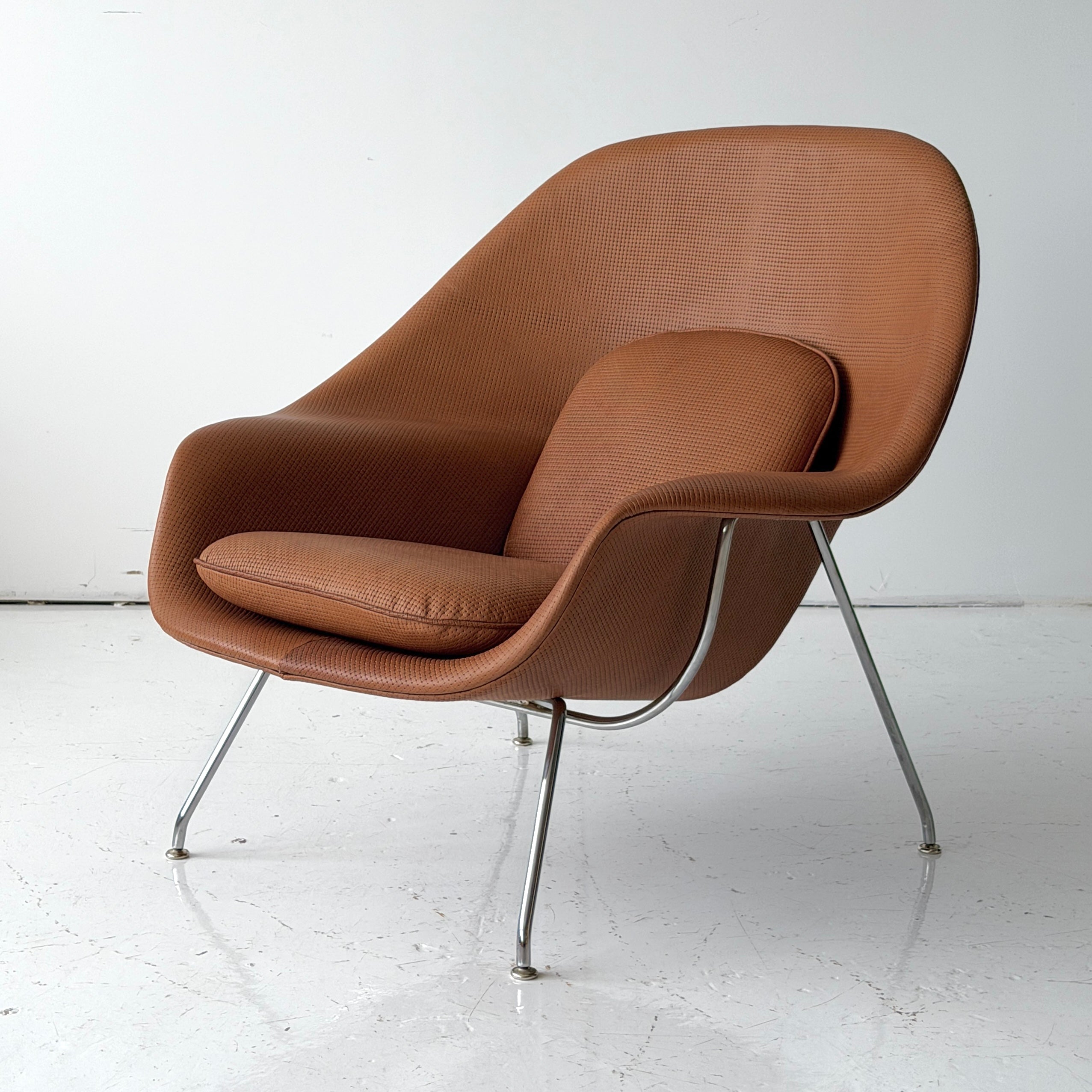 Womb Chair by Eero Saarinen for Knoll