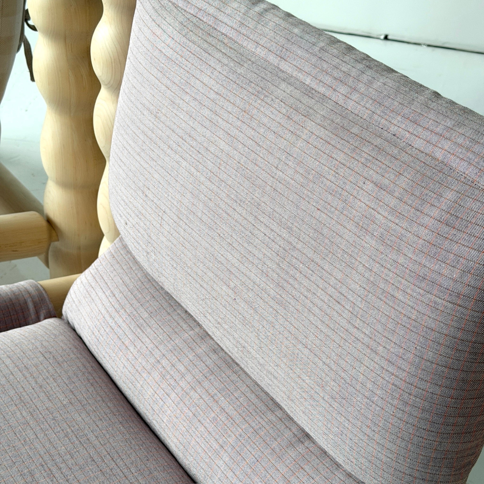 Mismatched Bubble Chairs by Anna Stechschulte for AFS Dsgn