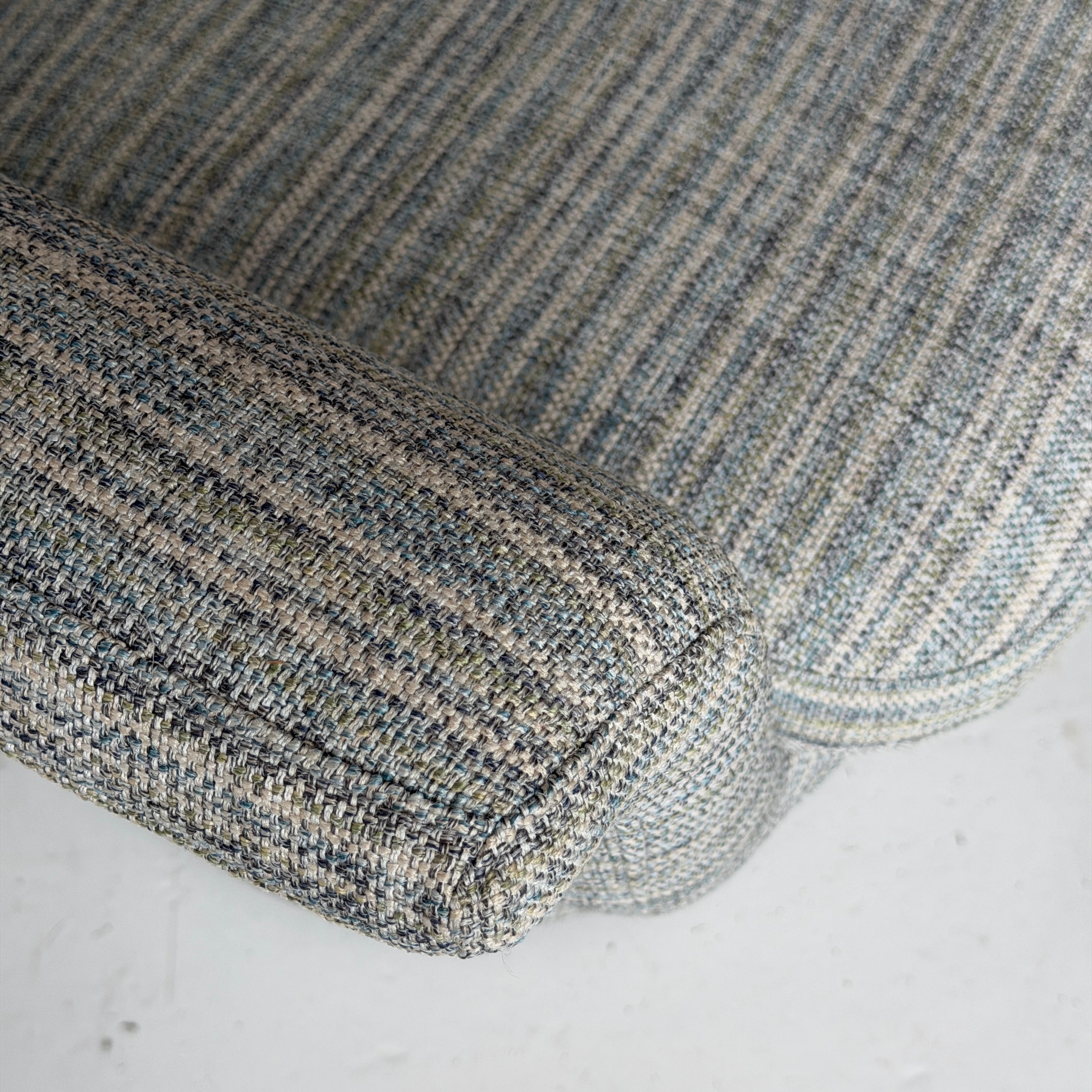 Postmodern Flower Chair in Woven Fabric