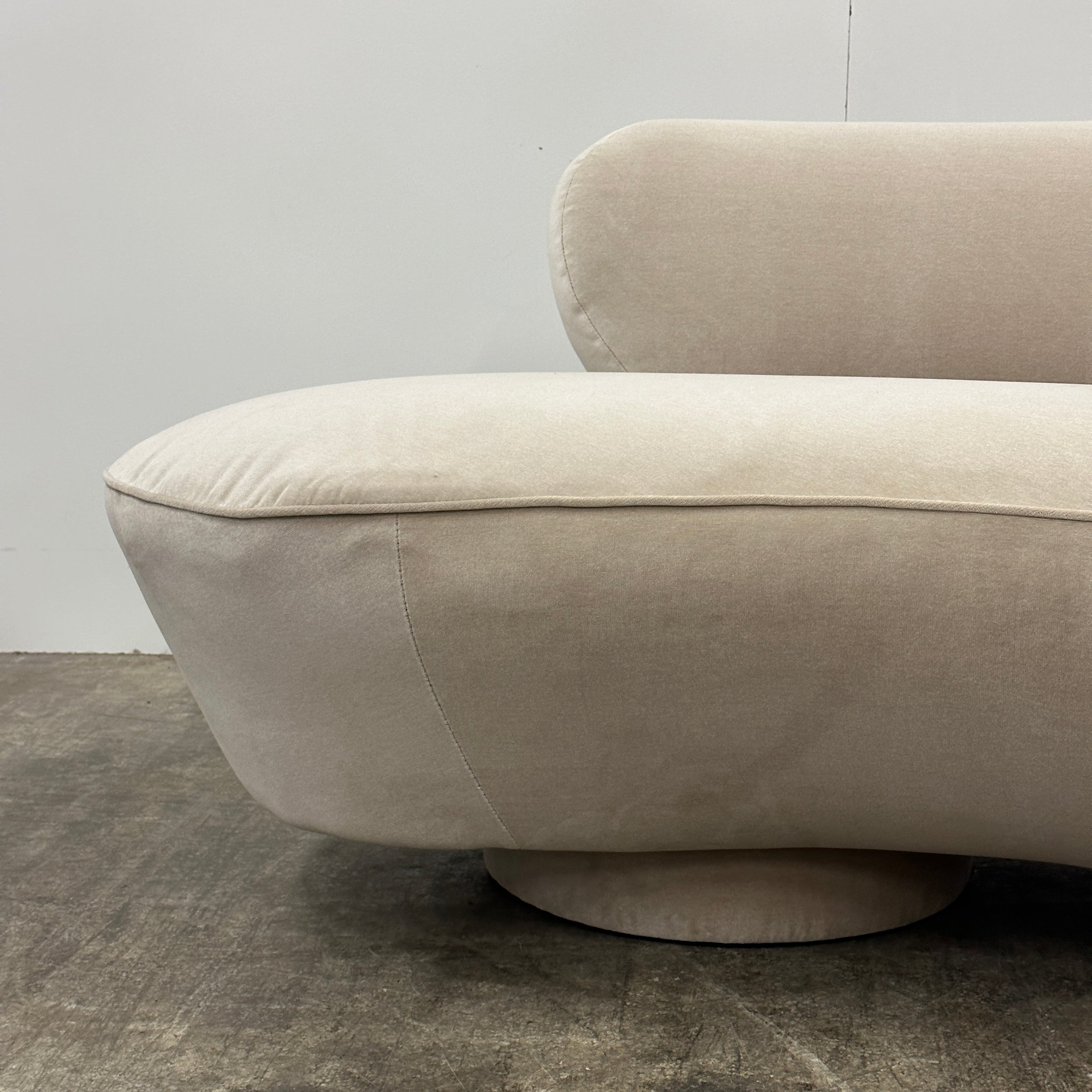 Serpentine Cloud Sofa by Vladimir Kagan for Directional