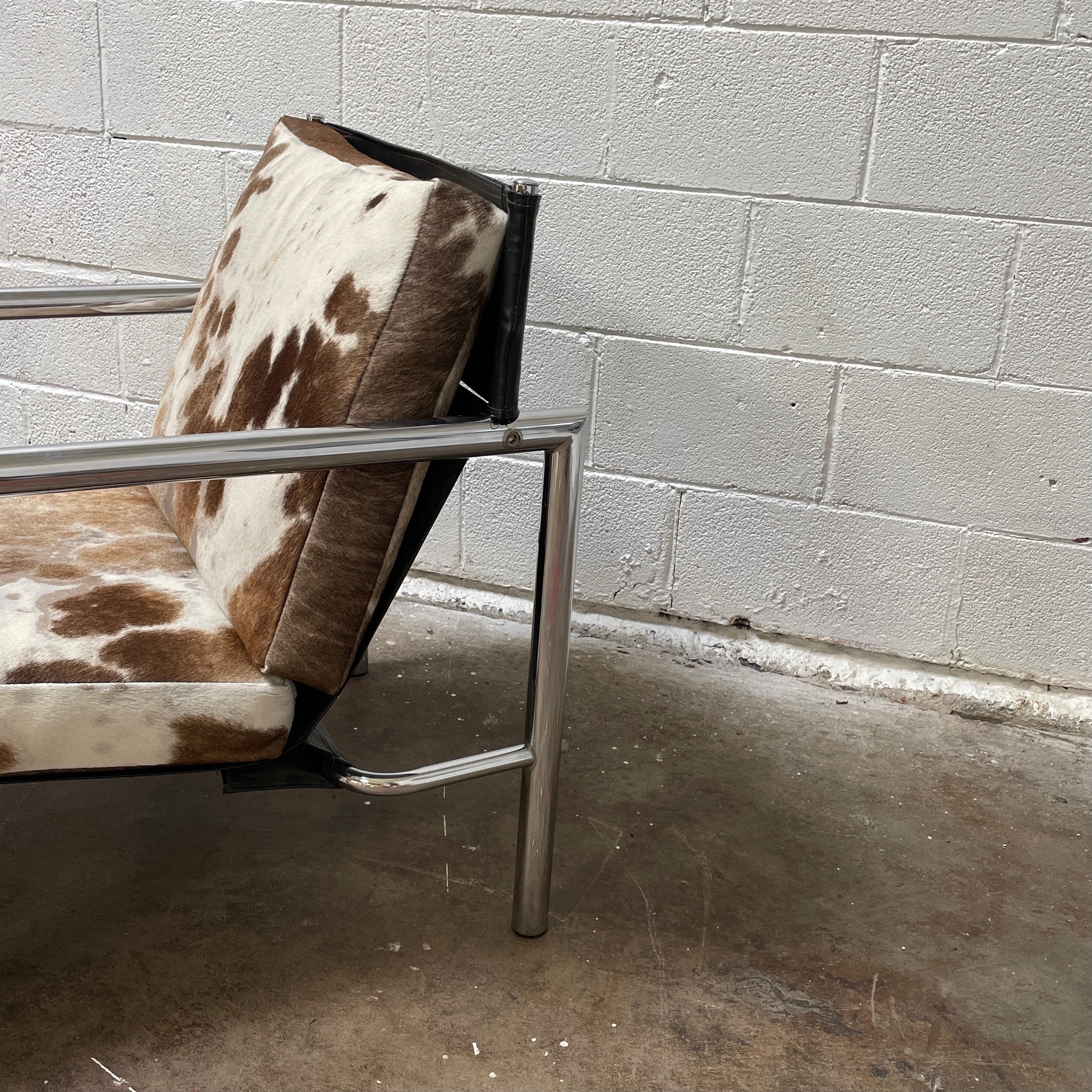 Cowhide Tubular Chrome Chair